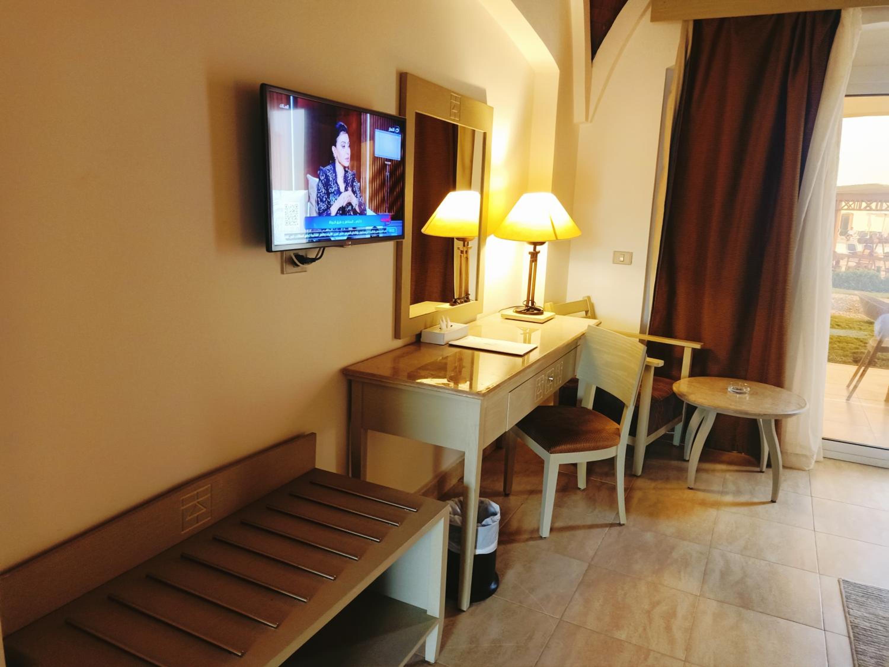 Double or Twin Room with Garden View - Photo 1