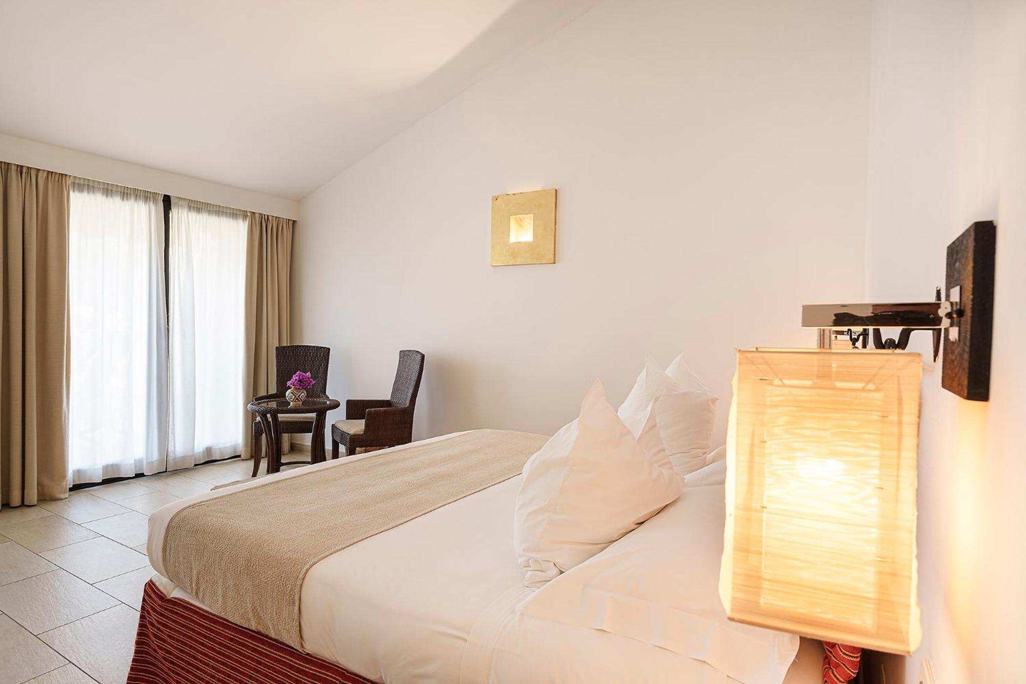 Deluxe Double or Twin Room with Balcony - Photo 5