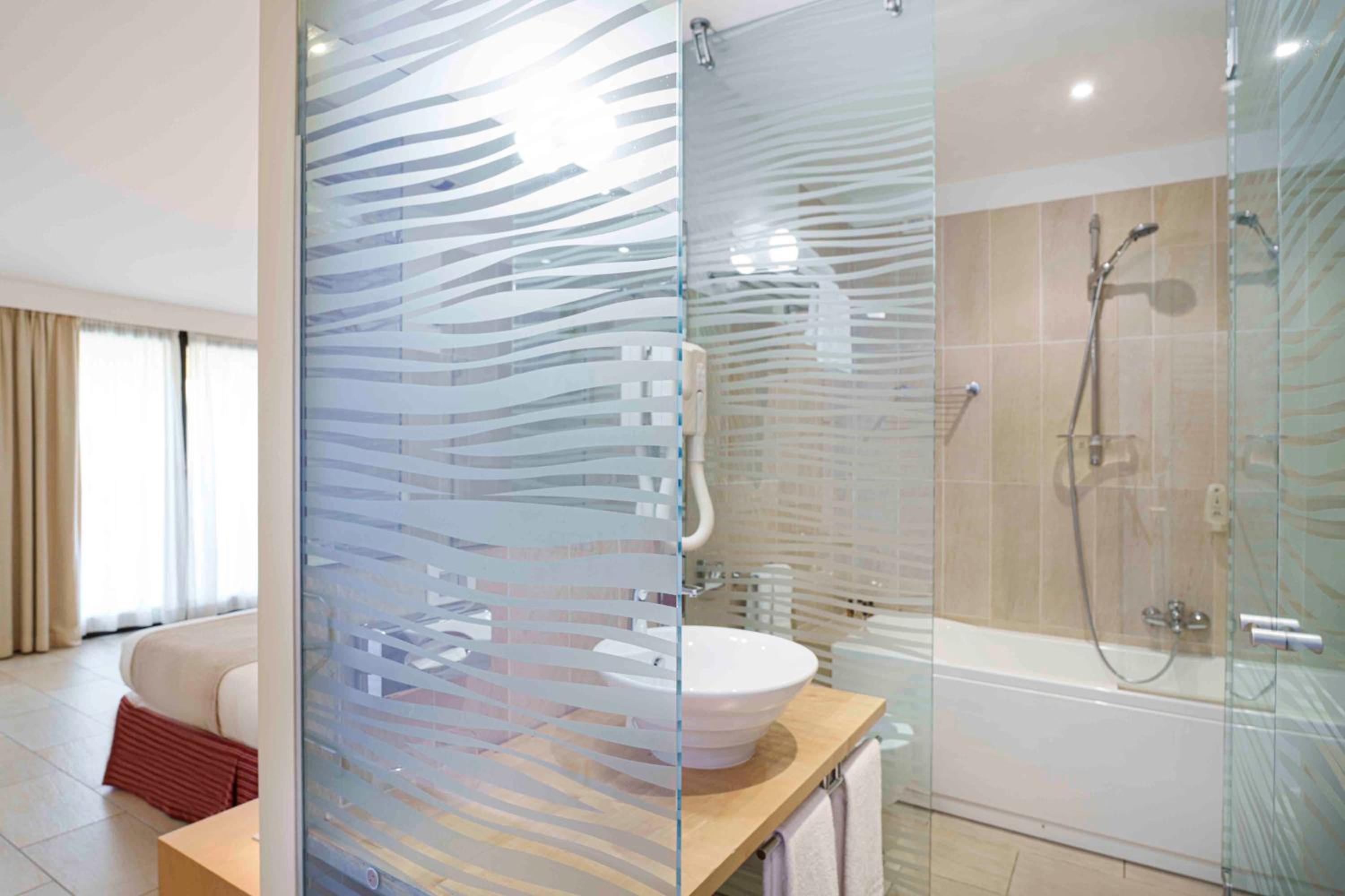 Prestige with Sea View - Photo 6