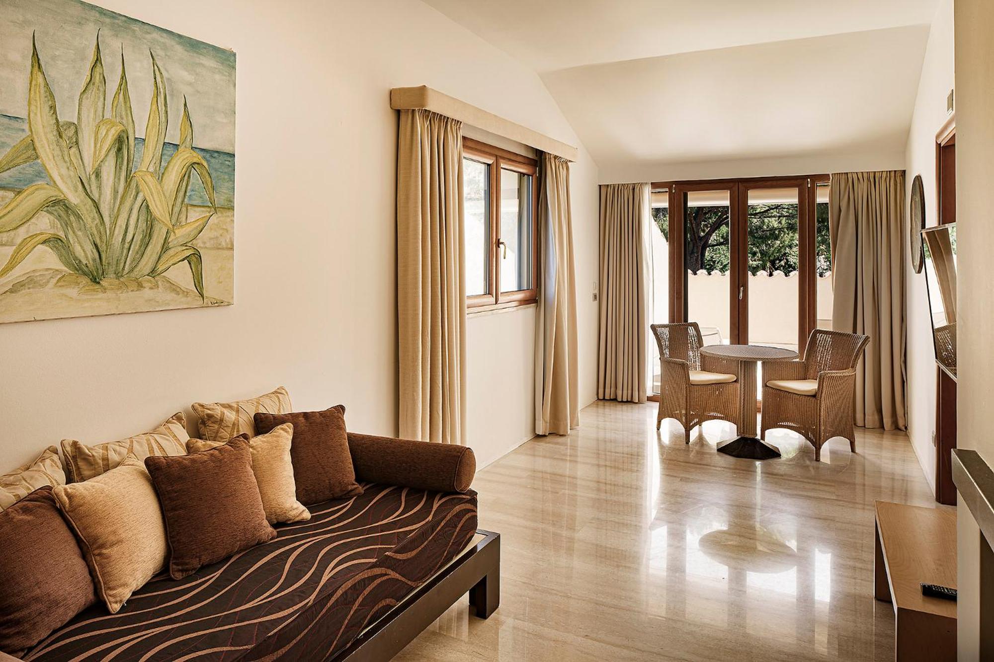 Suite - Photo 4