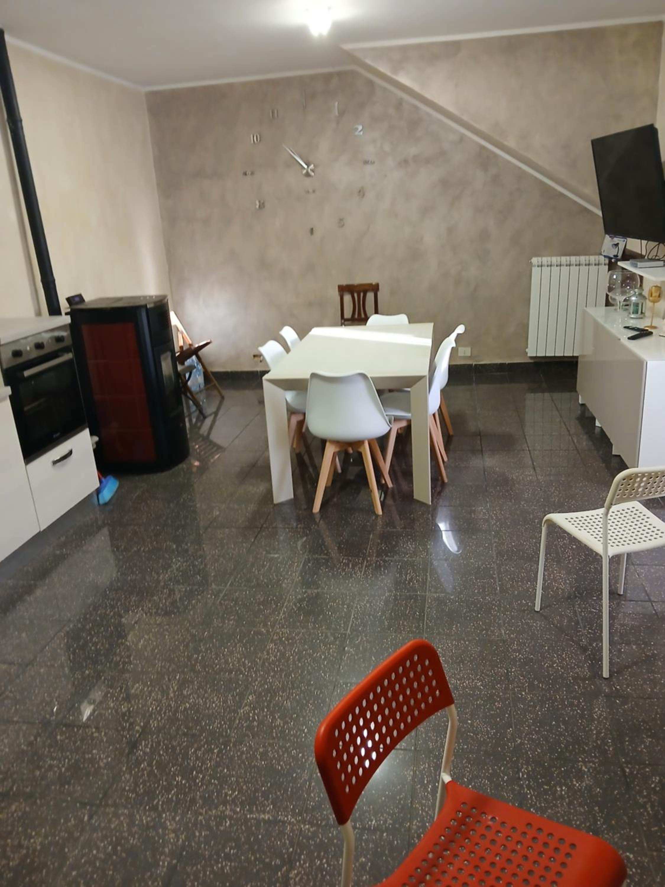 Maisonette photo 3