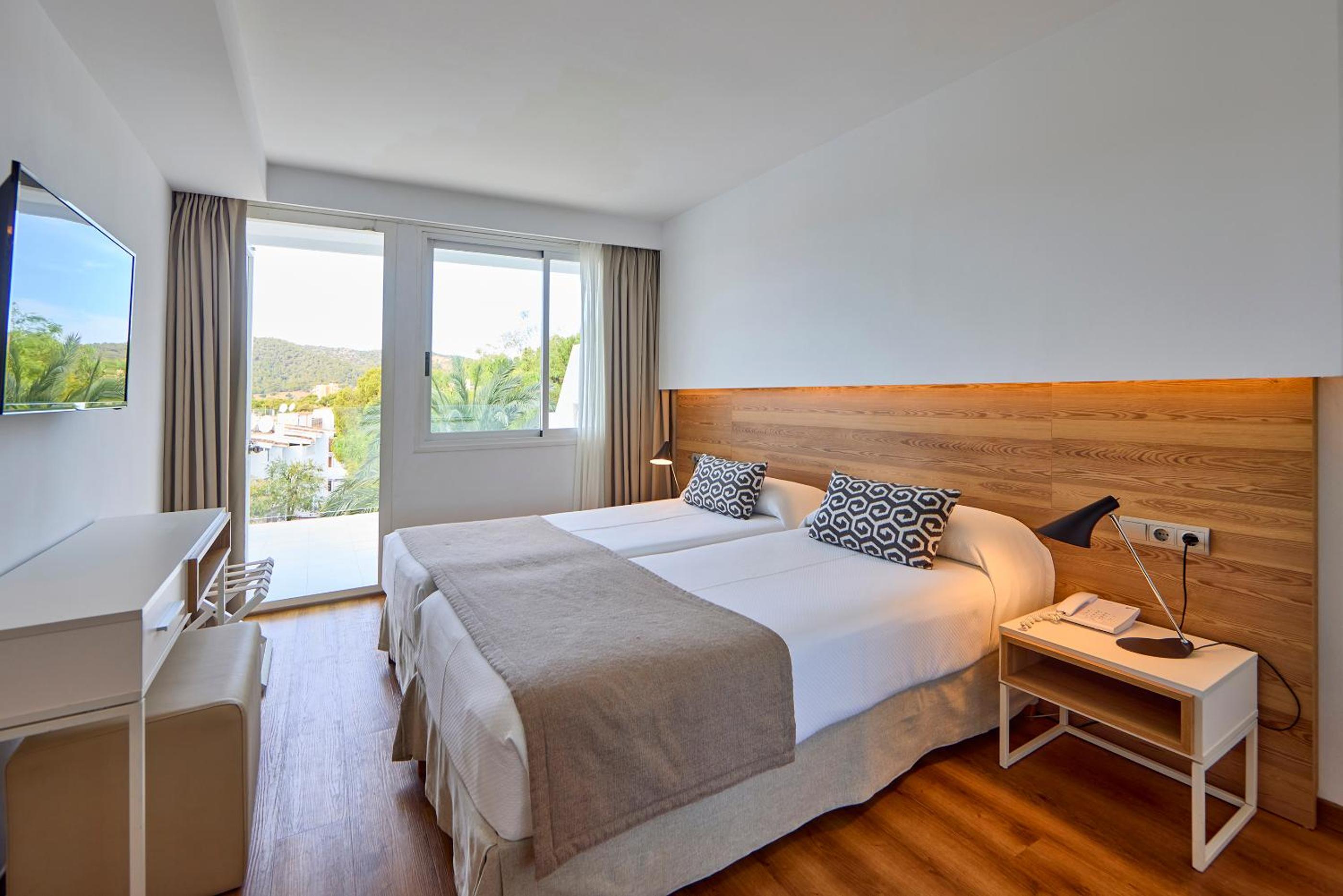 Comfort Apartment with Garden View photo 2