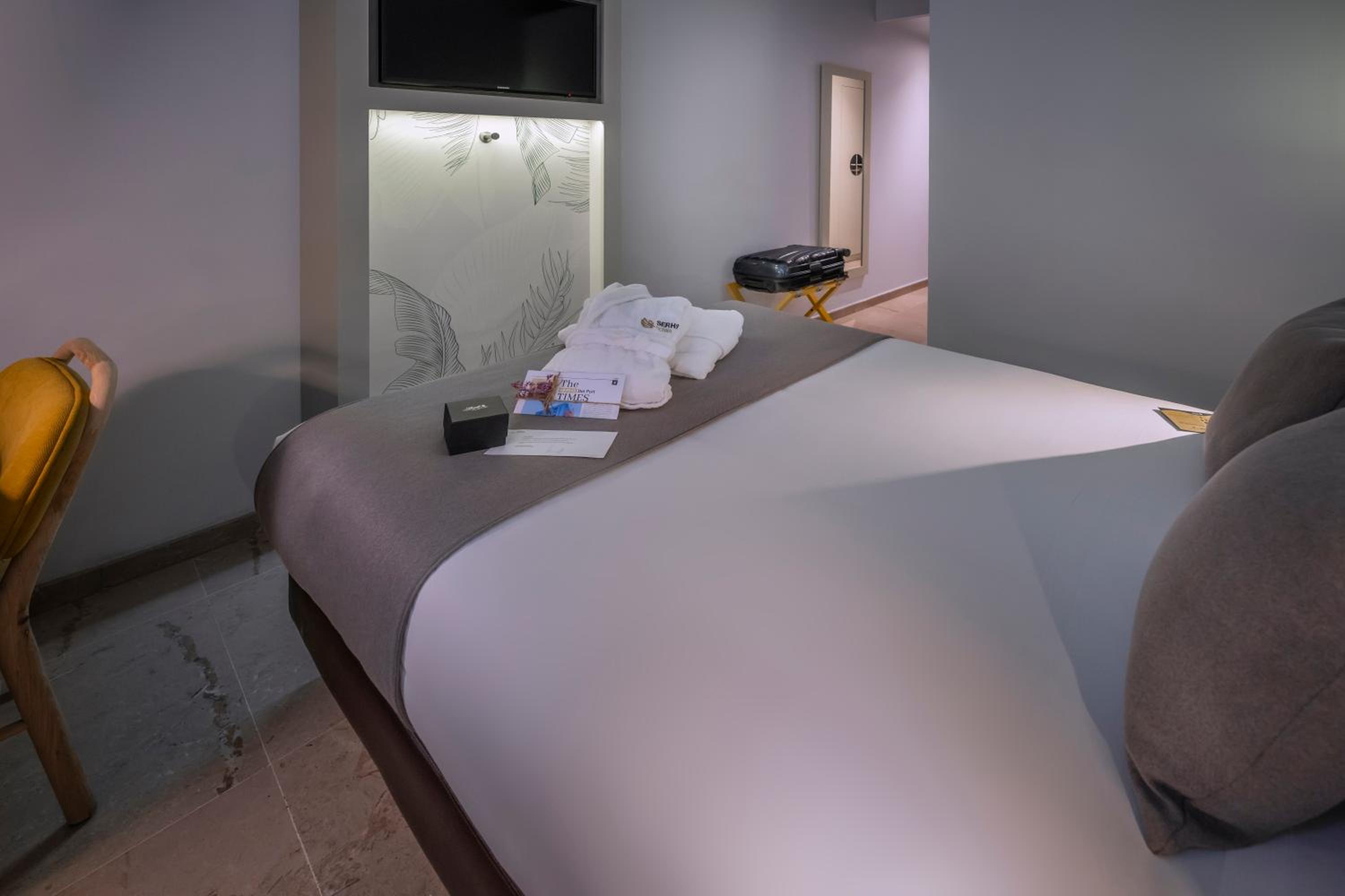 Comfort Double Room thumbnail 5