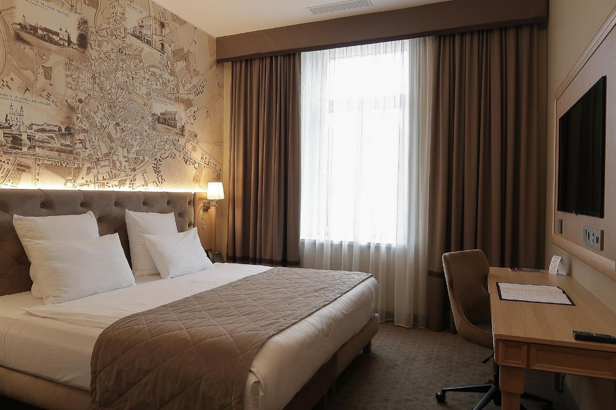 Business Double Room - Photo 7