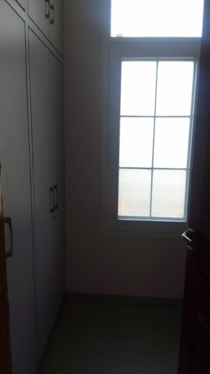 Large Single Room photo 2