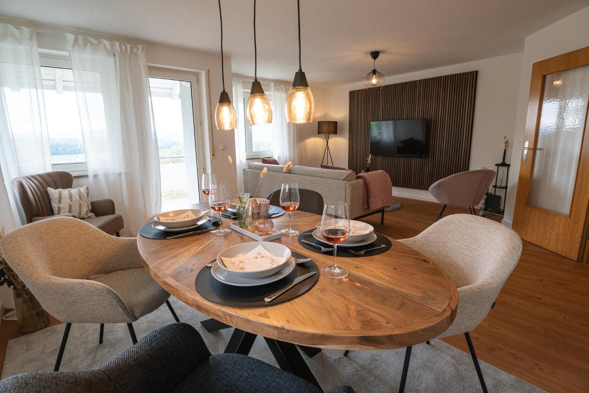 Two-Bedroom Deluxe Apartment with Balcony photo 1