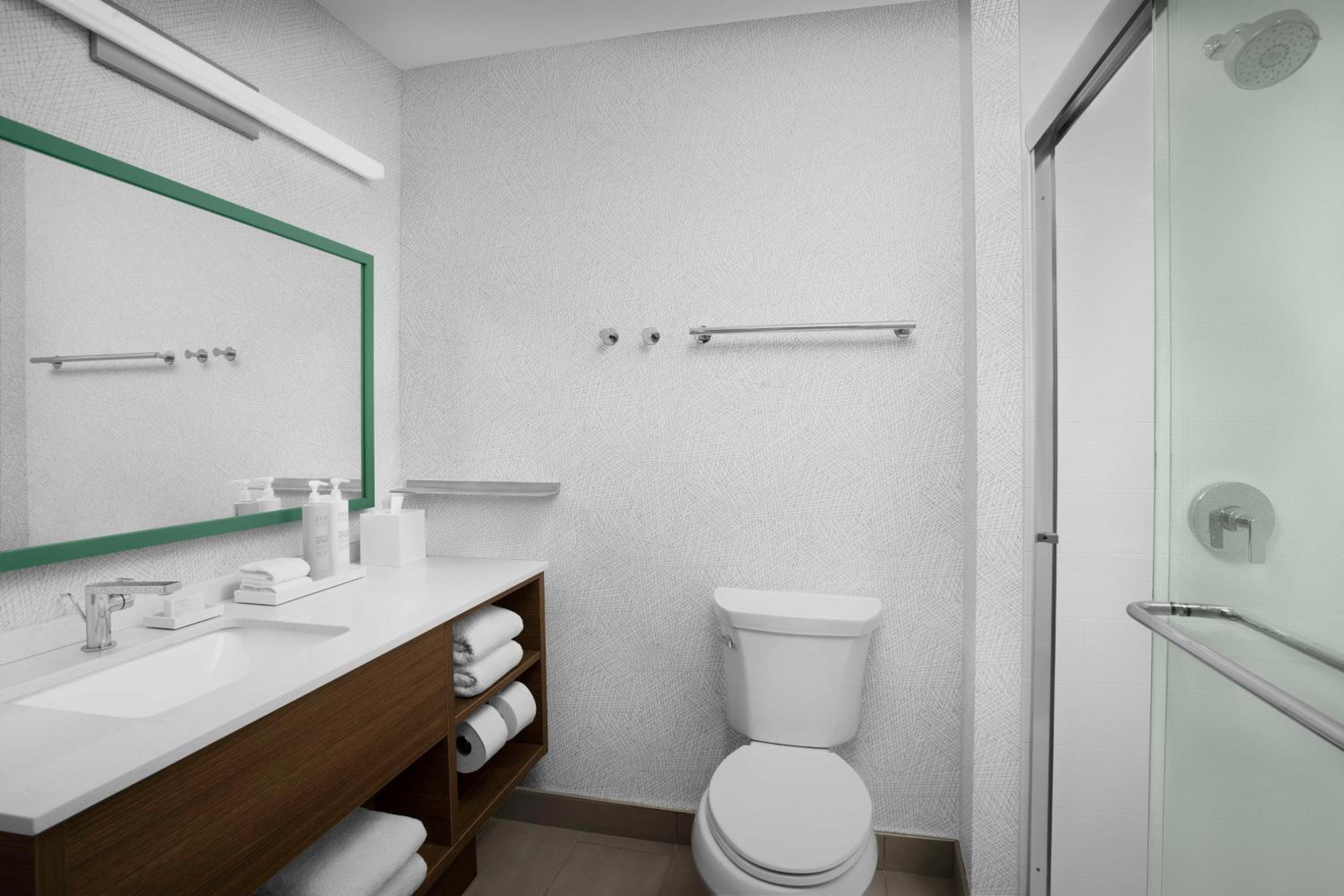 King Studio Suite - Photo 5