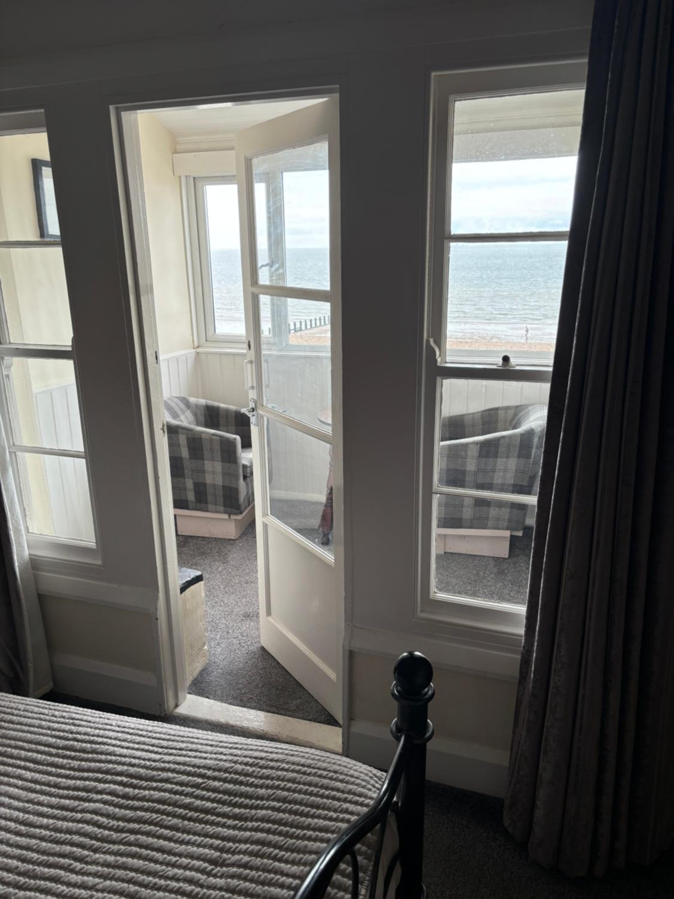 Sea View Double Room - Photo 4