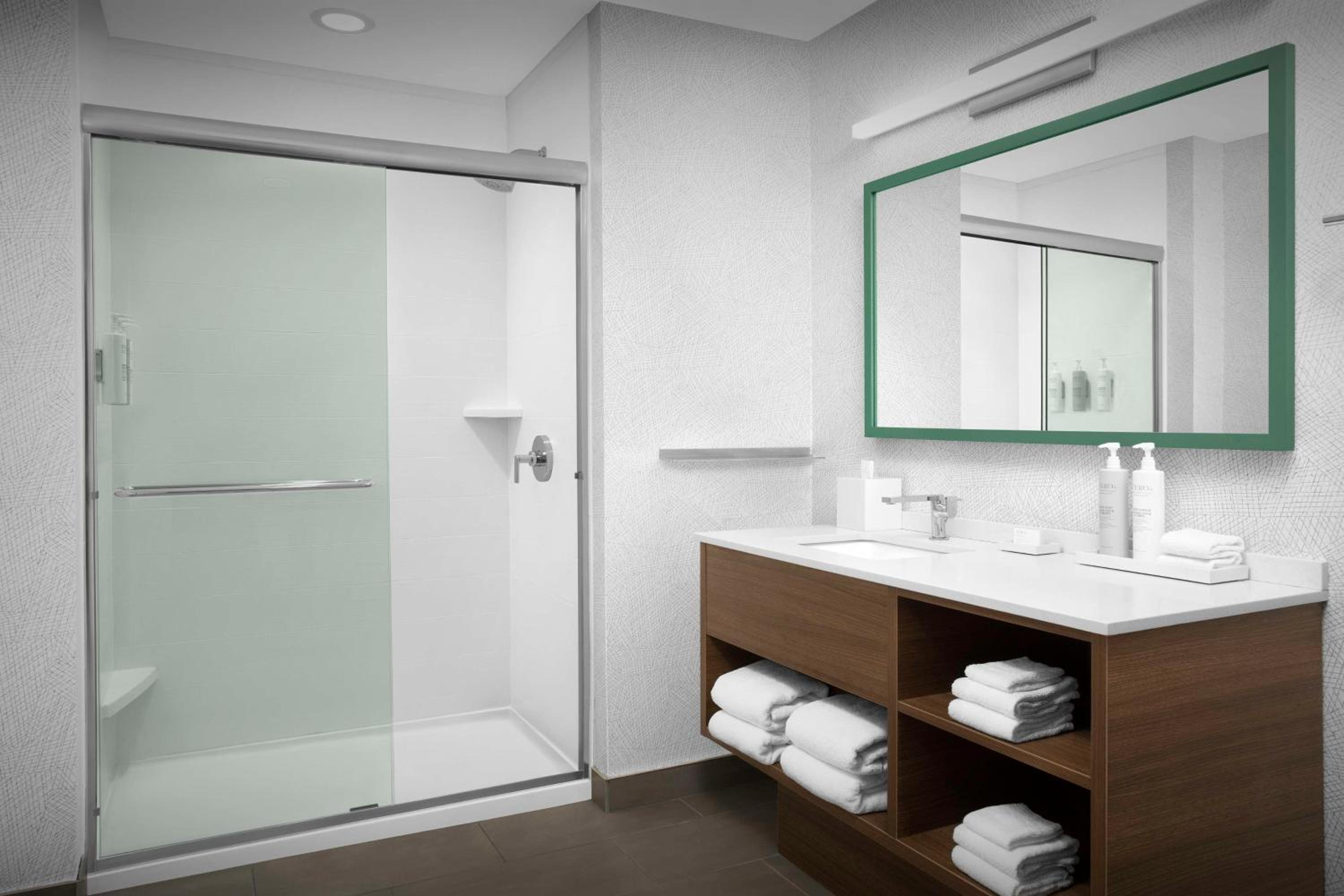 King Studio Suite - Photo 4