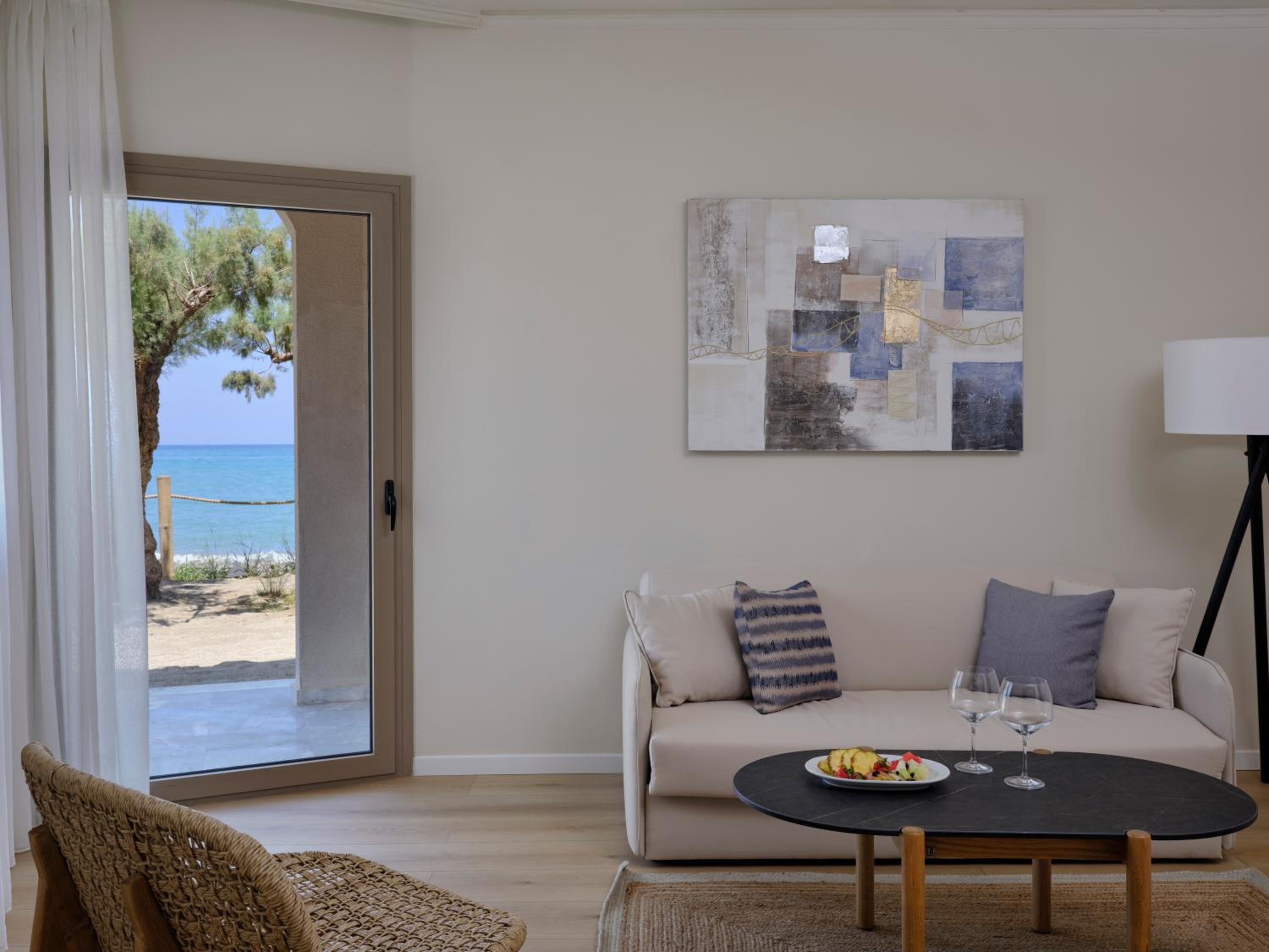 Family Suite Sea View Swim up (Open Plan) - Photo 9