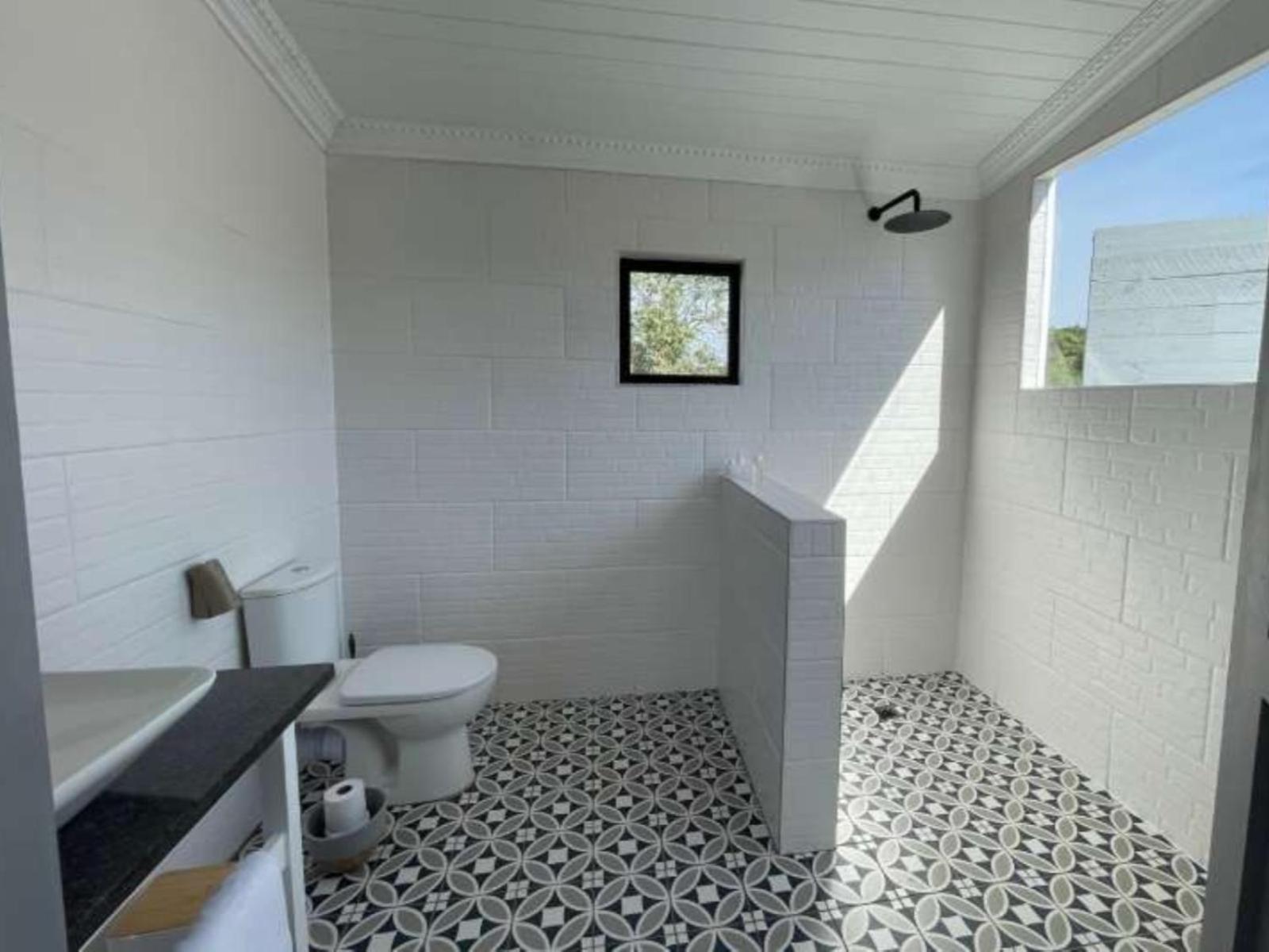 Deluxe Double Room with Balcony photo 3