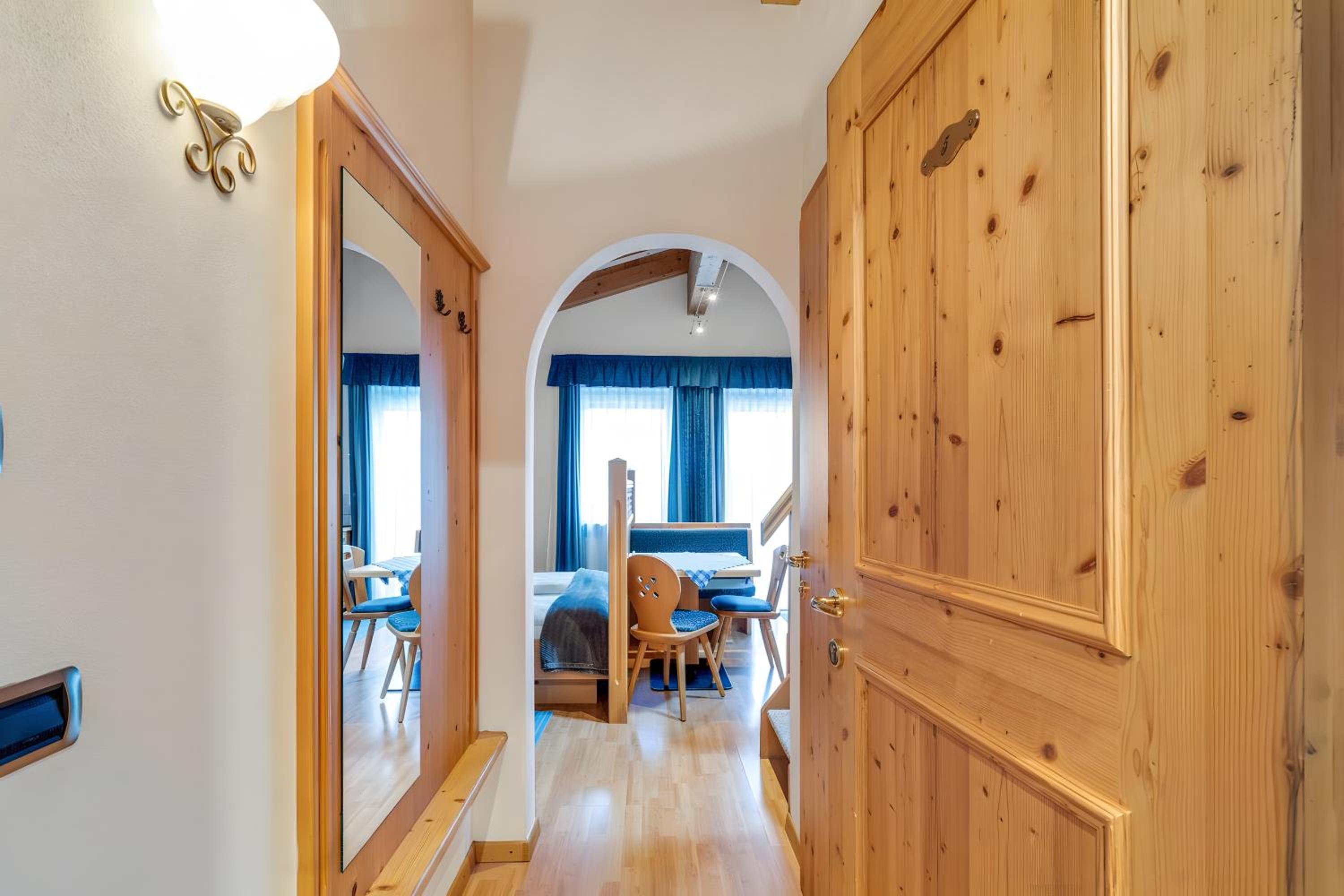 Superior One-Bedroom Apartment with Balcony