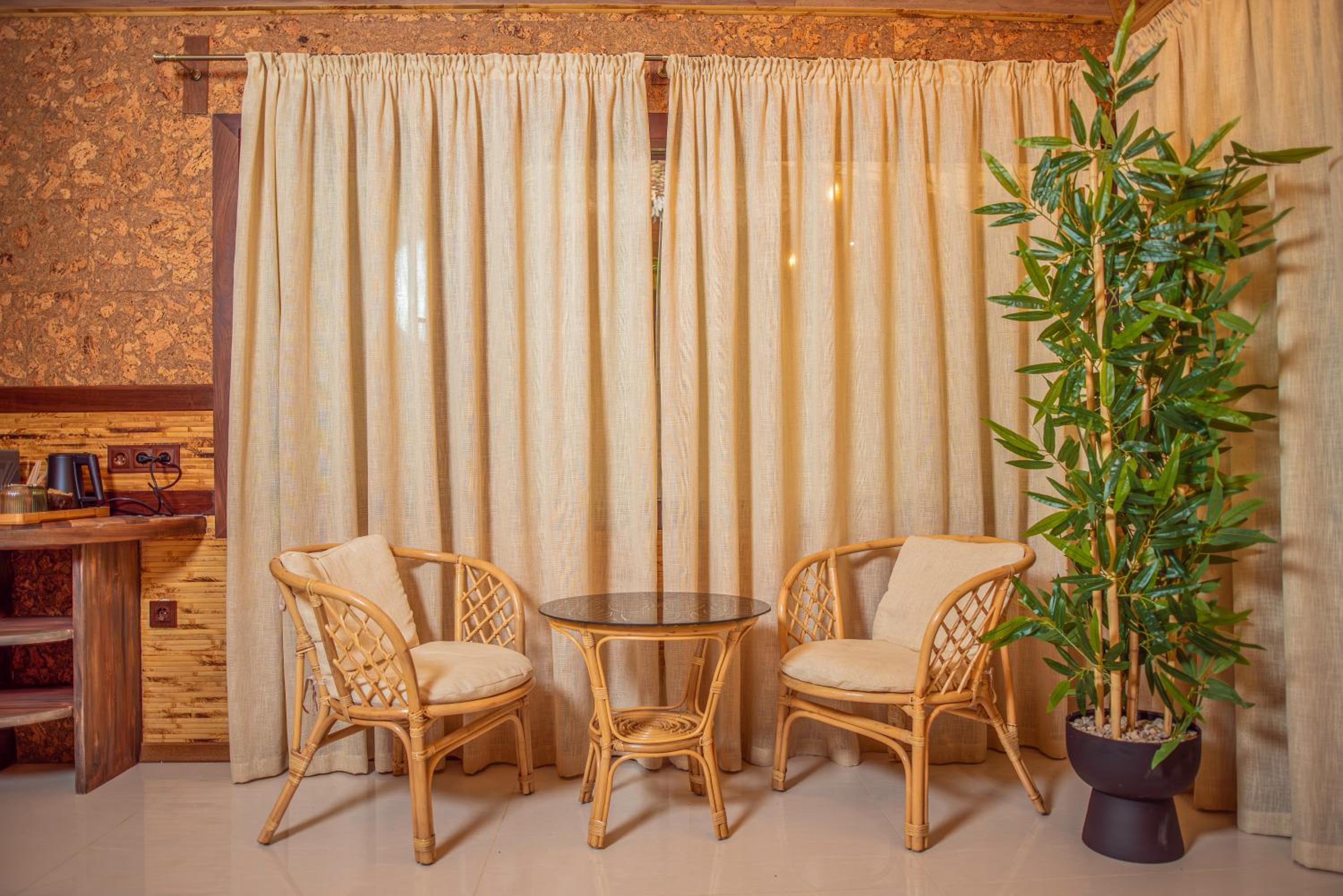 Bungalow with Garden View photo 3