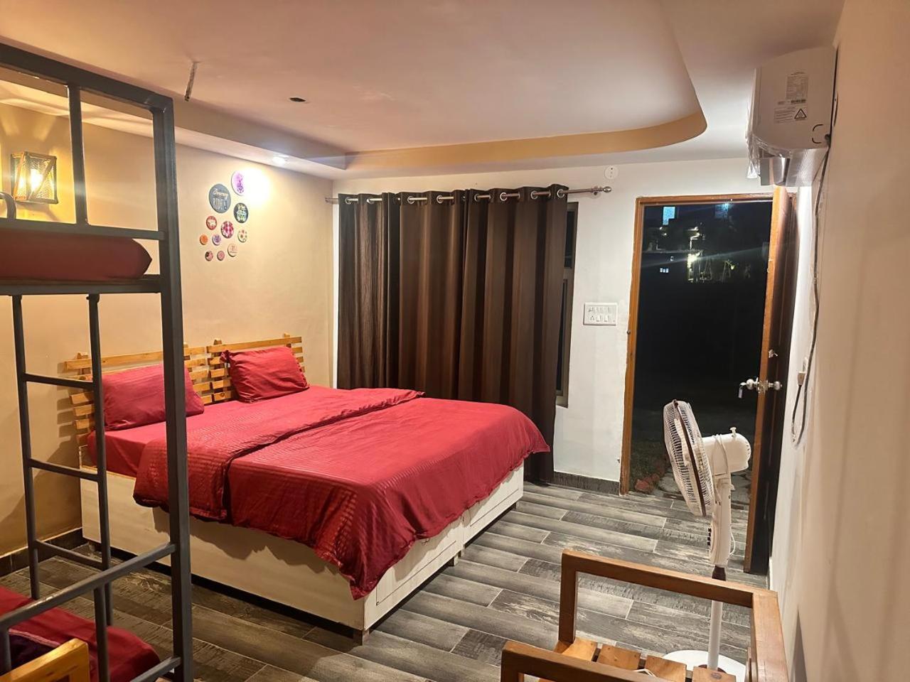Quadruple Room With Mountain View photo 1