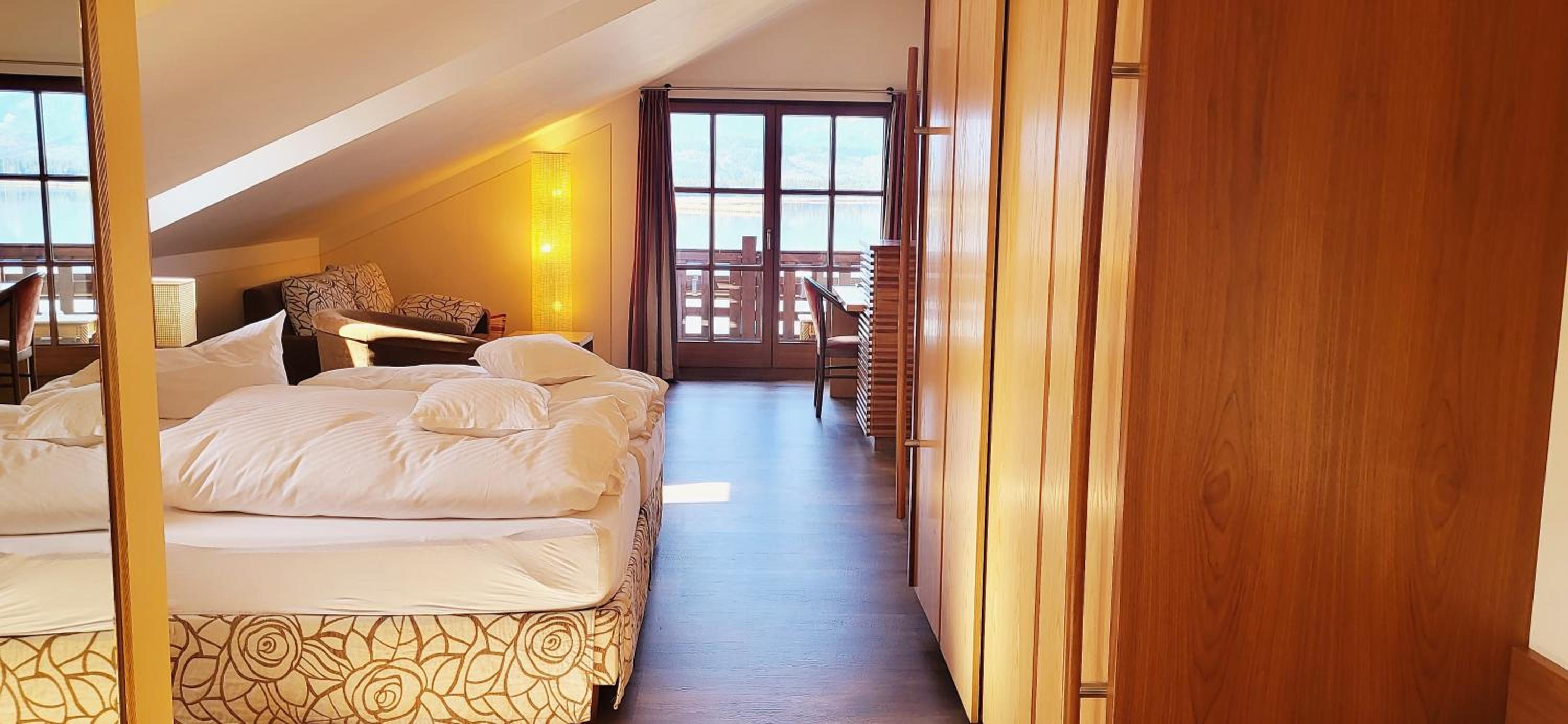 Loge Room photo 1
