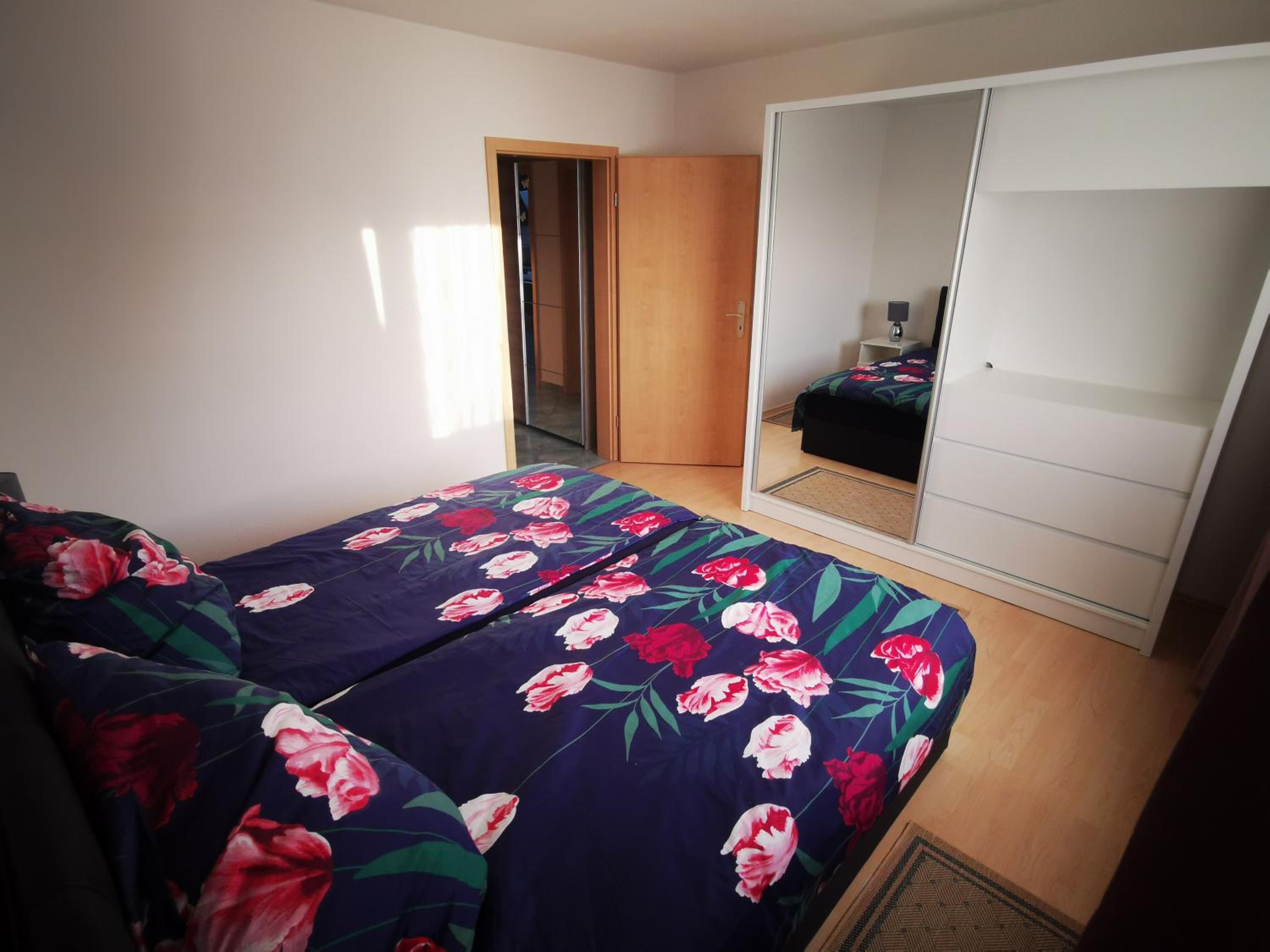 Two-Bedroom Apartment with Balcony photo 3