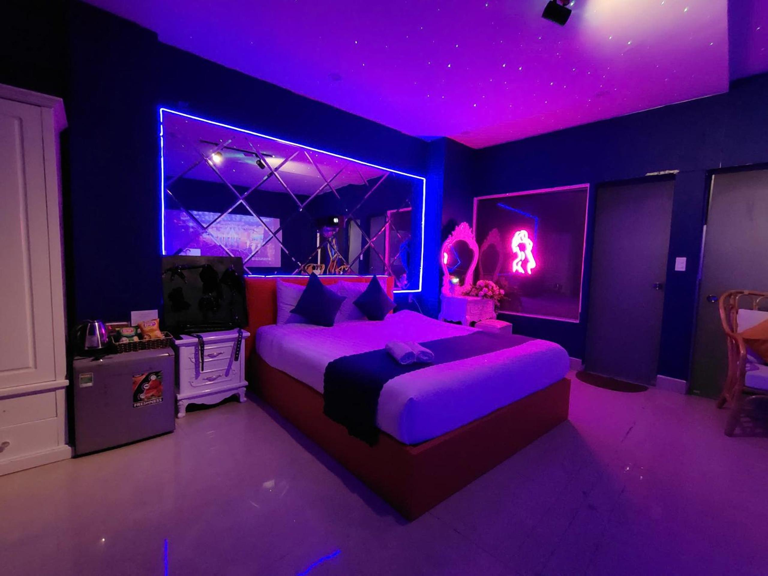 Large Double Room