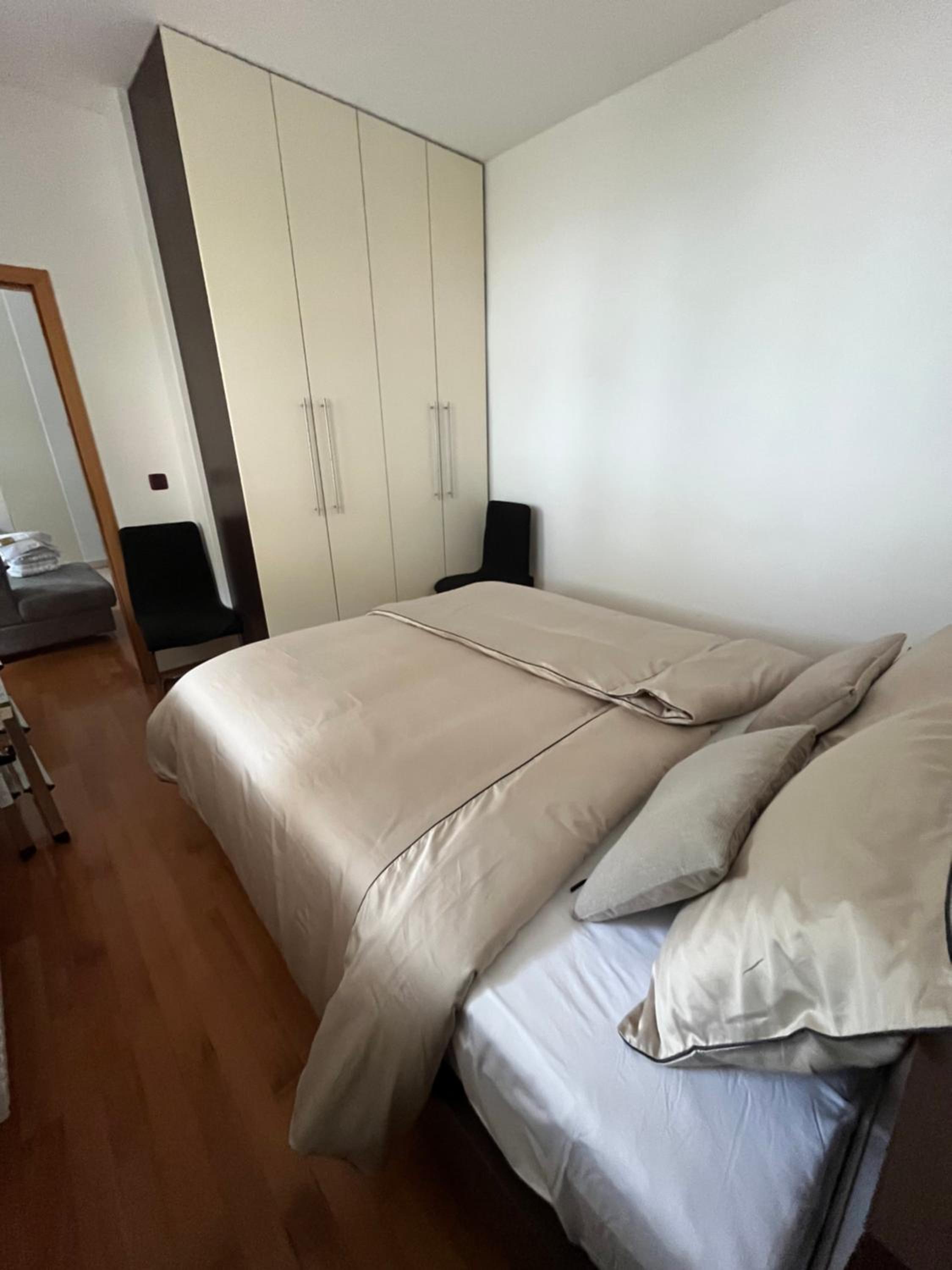 One-Bedroom Apartment with Terrace