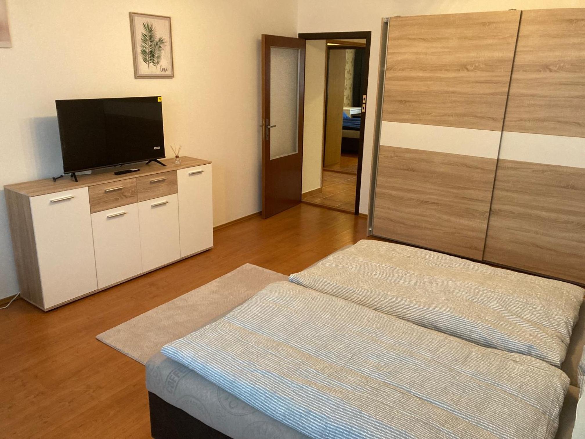 Three-Bedroom Premium Apartment with Balcony photo 1