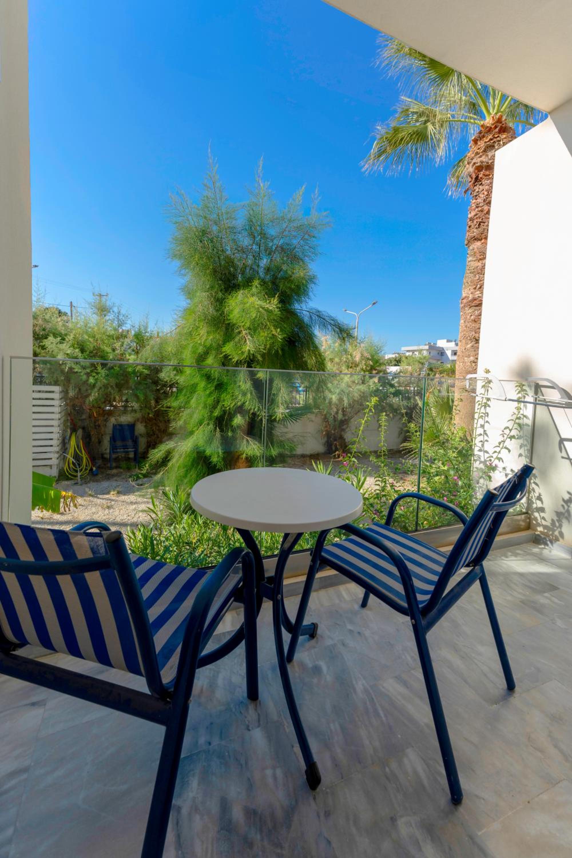 Triple Room Garden View photo 3