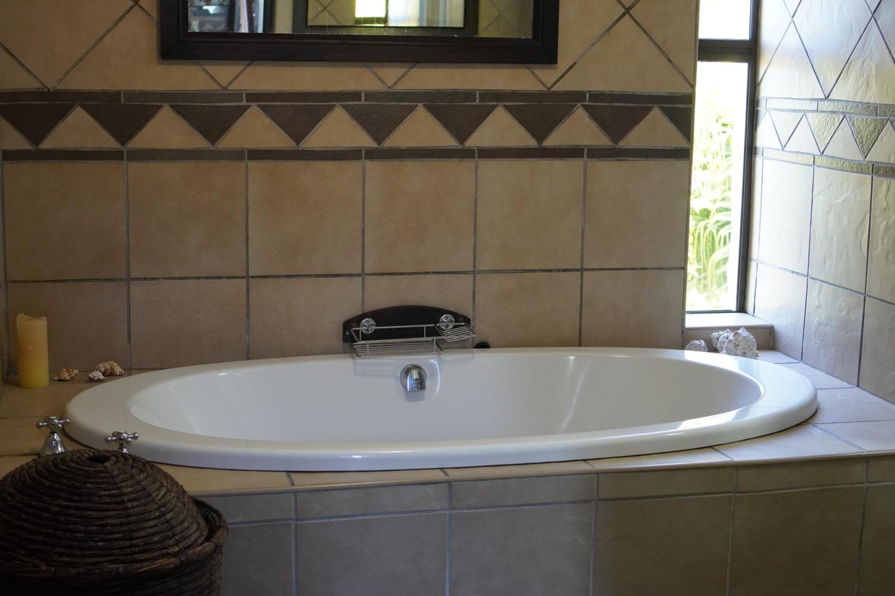 Double Room with Shared Bathroom photo 2