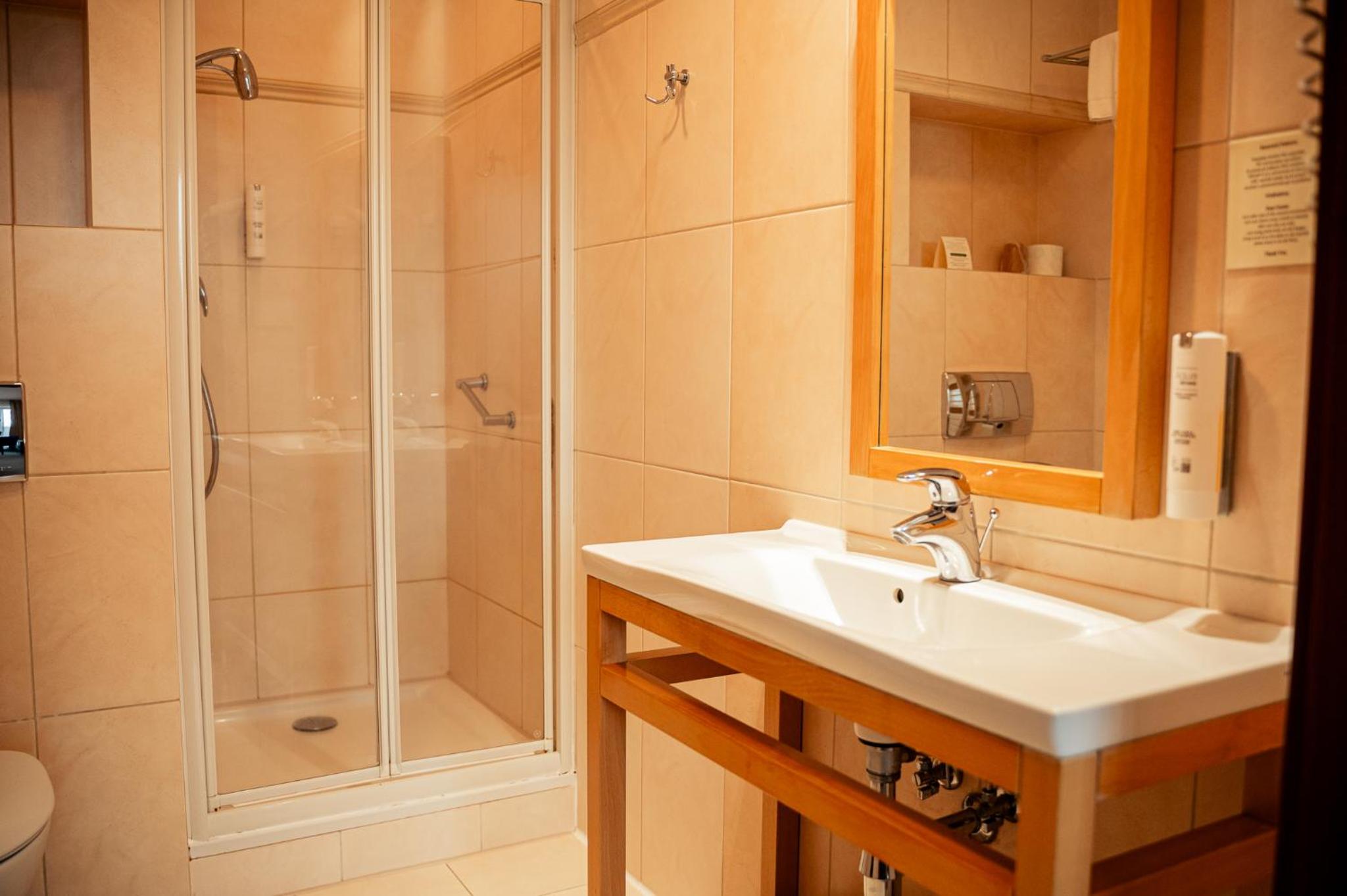 Superior Double Room - Photo 1