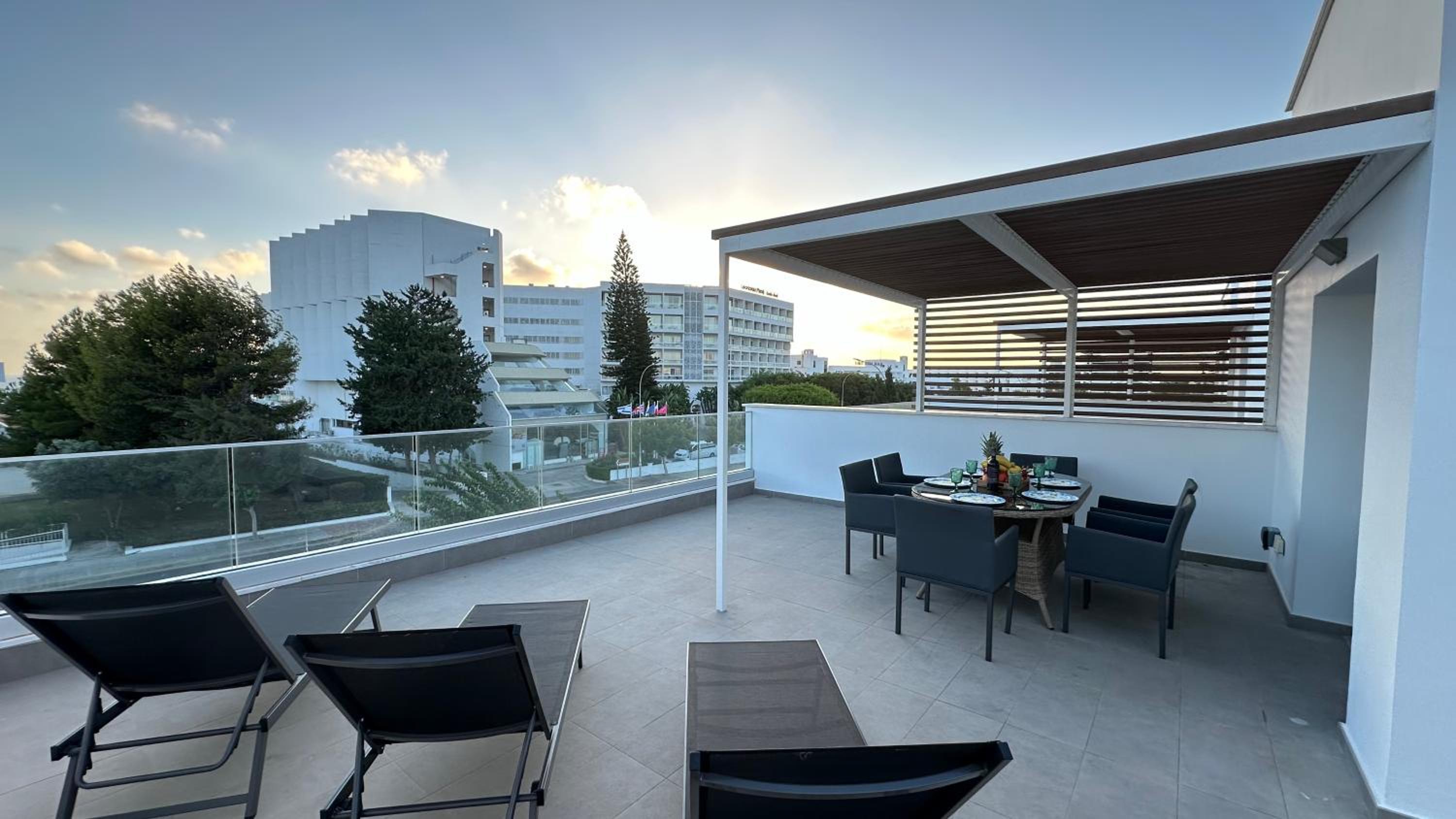 Villa photo 3