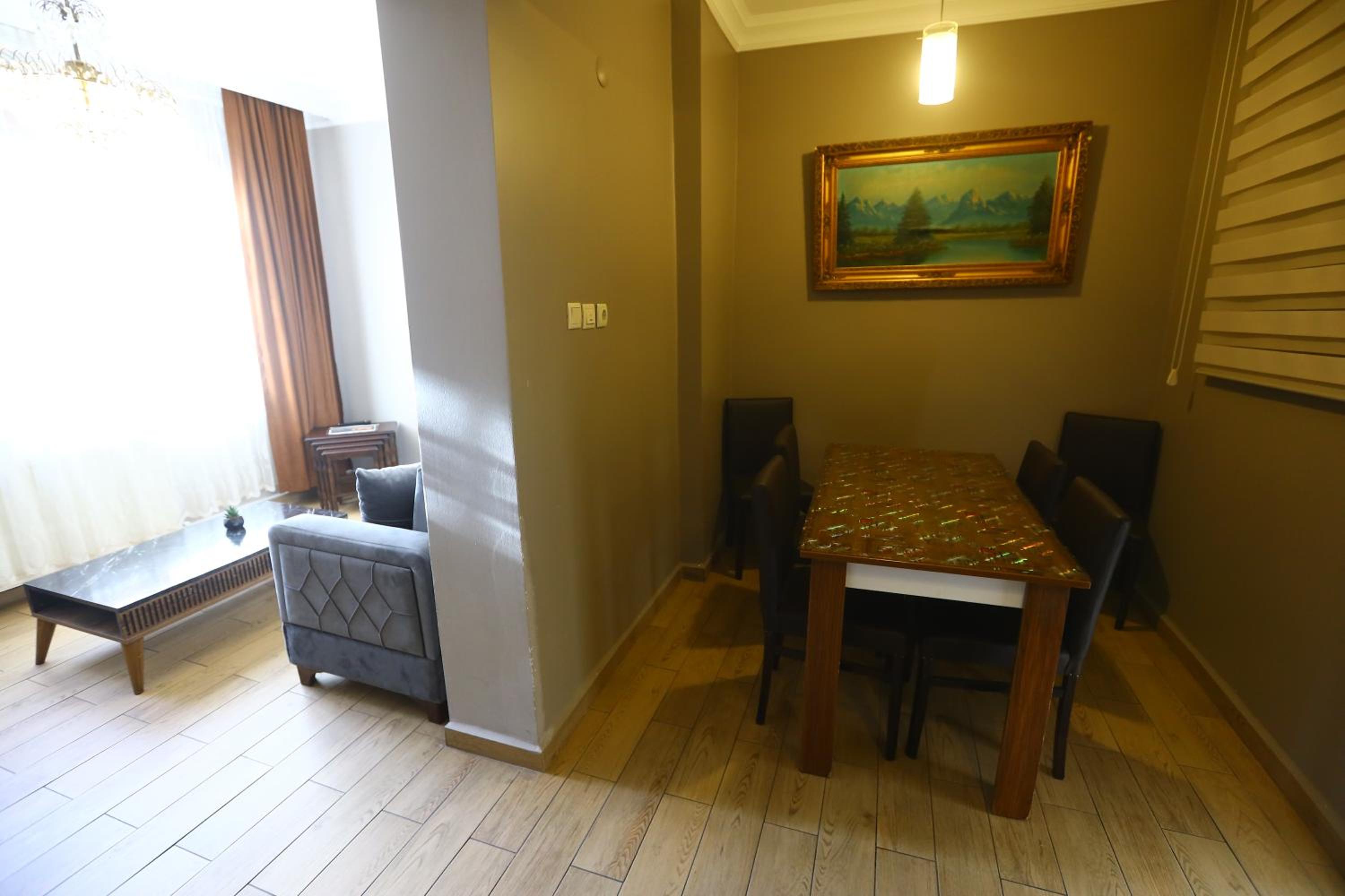 Apartment with Balcony photo 2