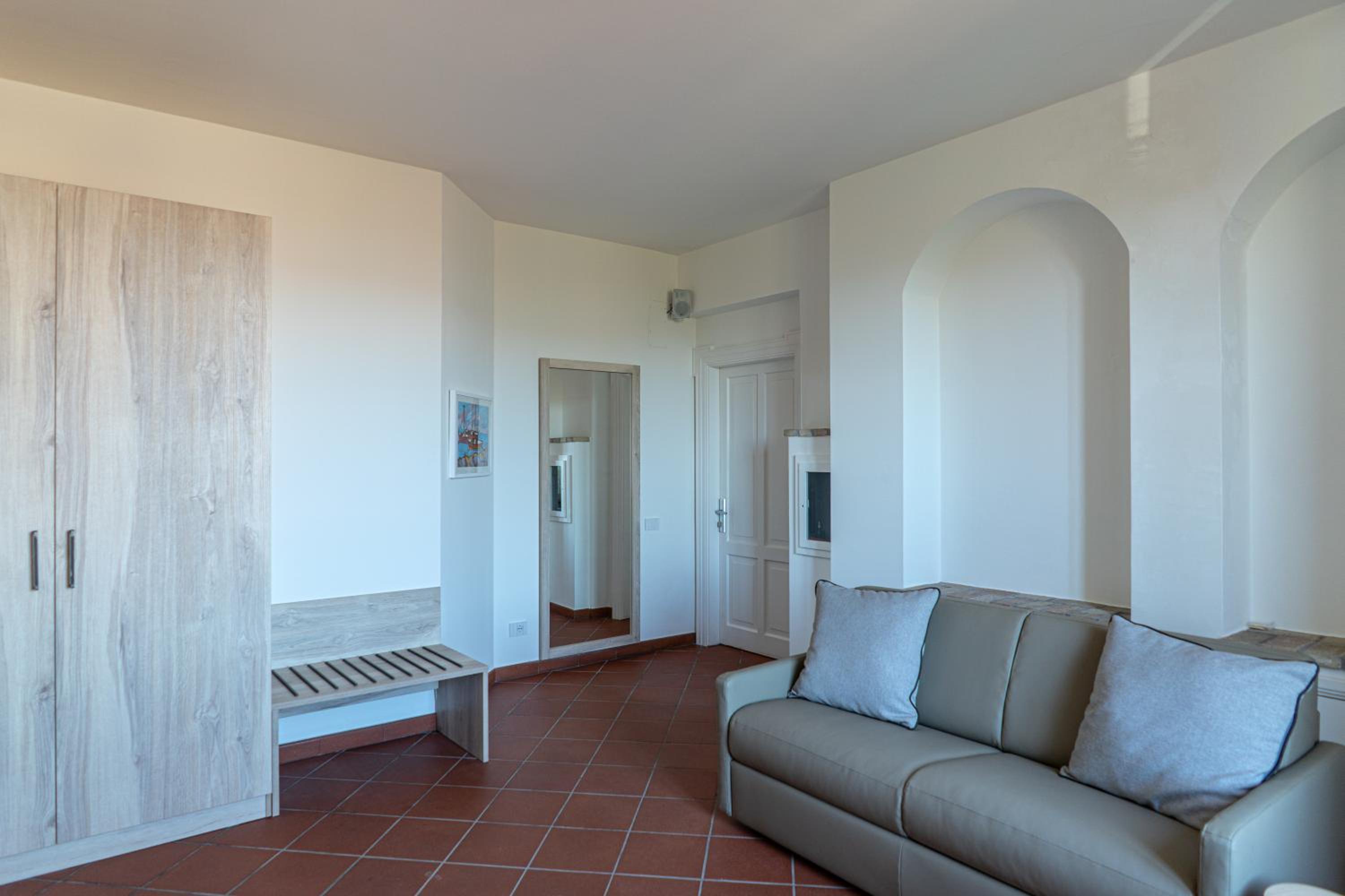 Deluxe Family Room With Golf Course View - Annex