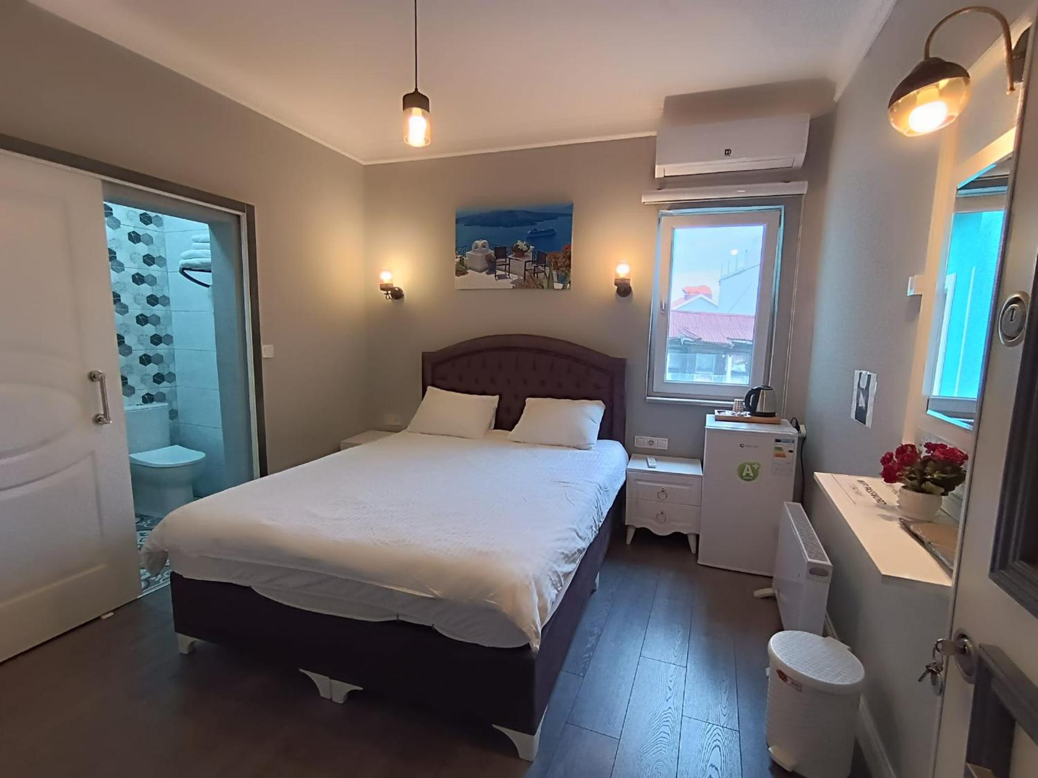 Standard Double Room photo 2