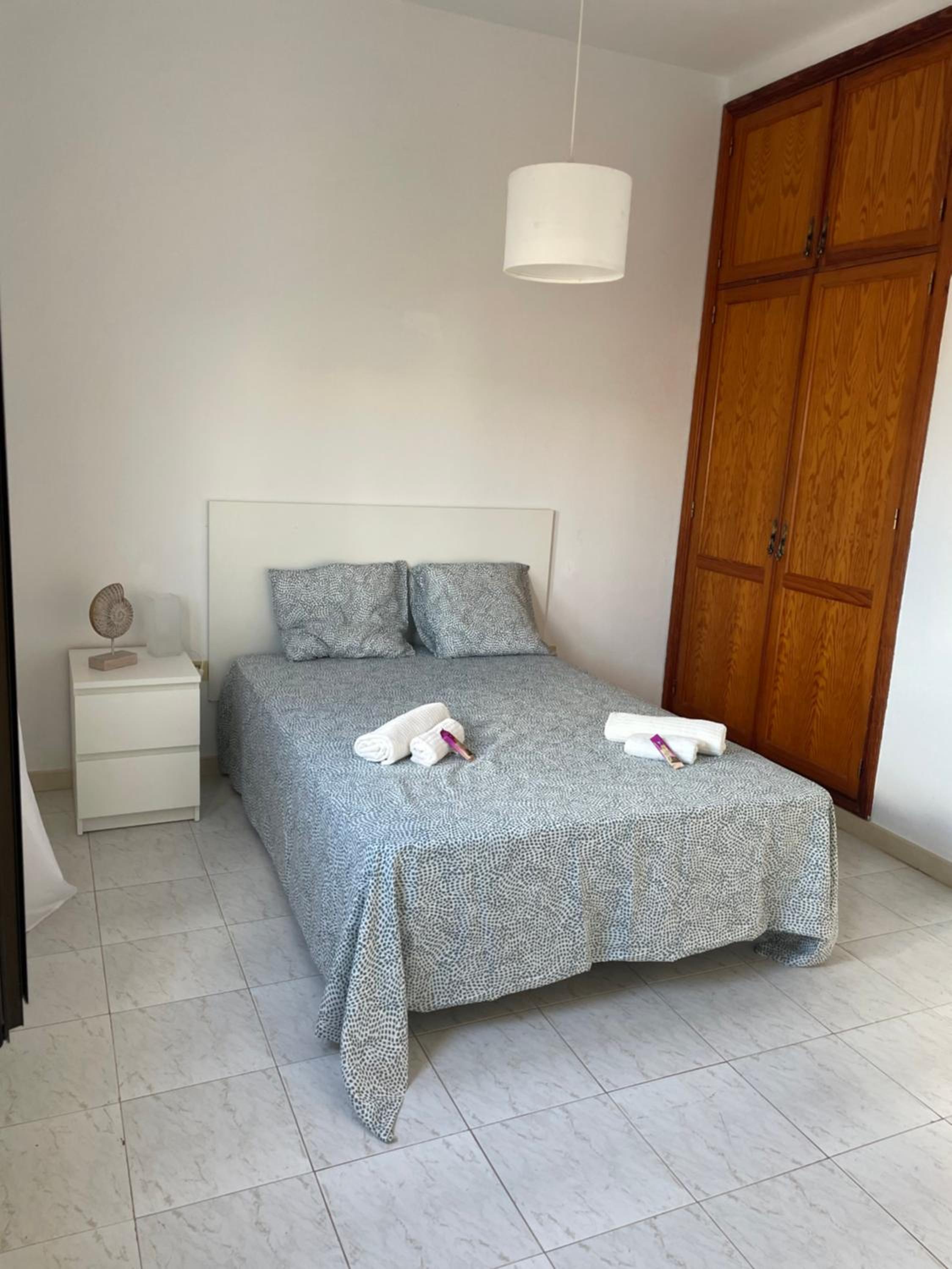 Apartamento de Dos Habitaciones con Vista al Mar