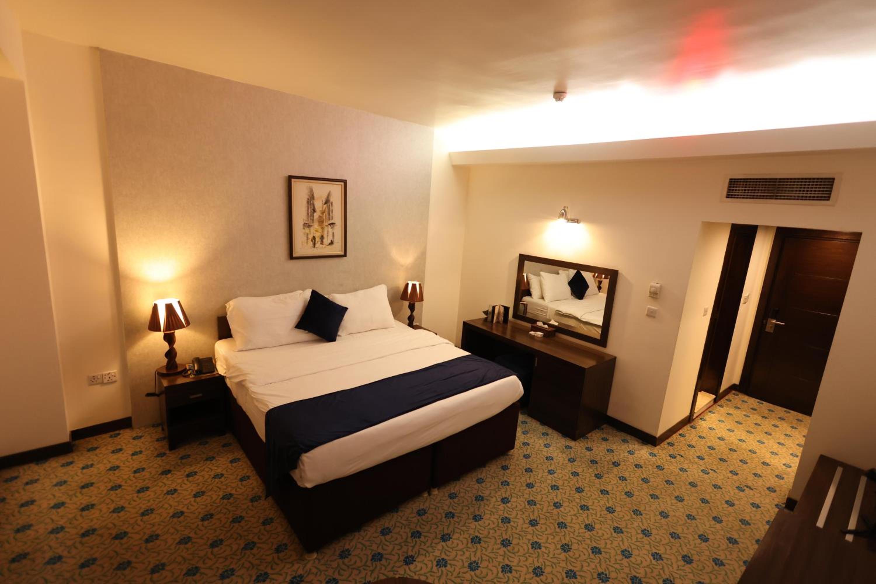 One Bedroom Suite  - Photo 2