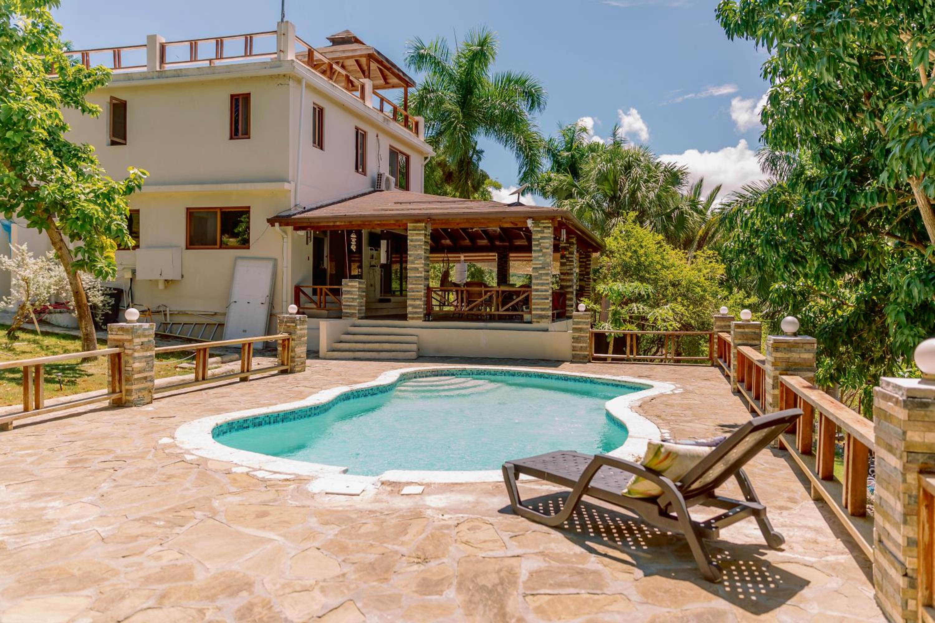 Deluxe Villa photo 1