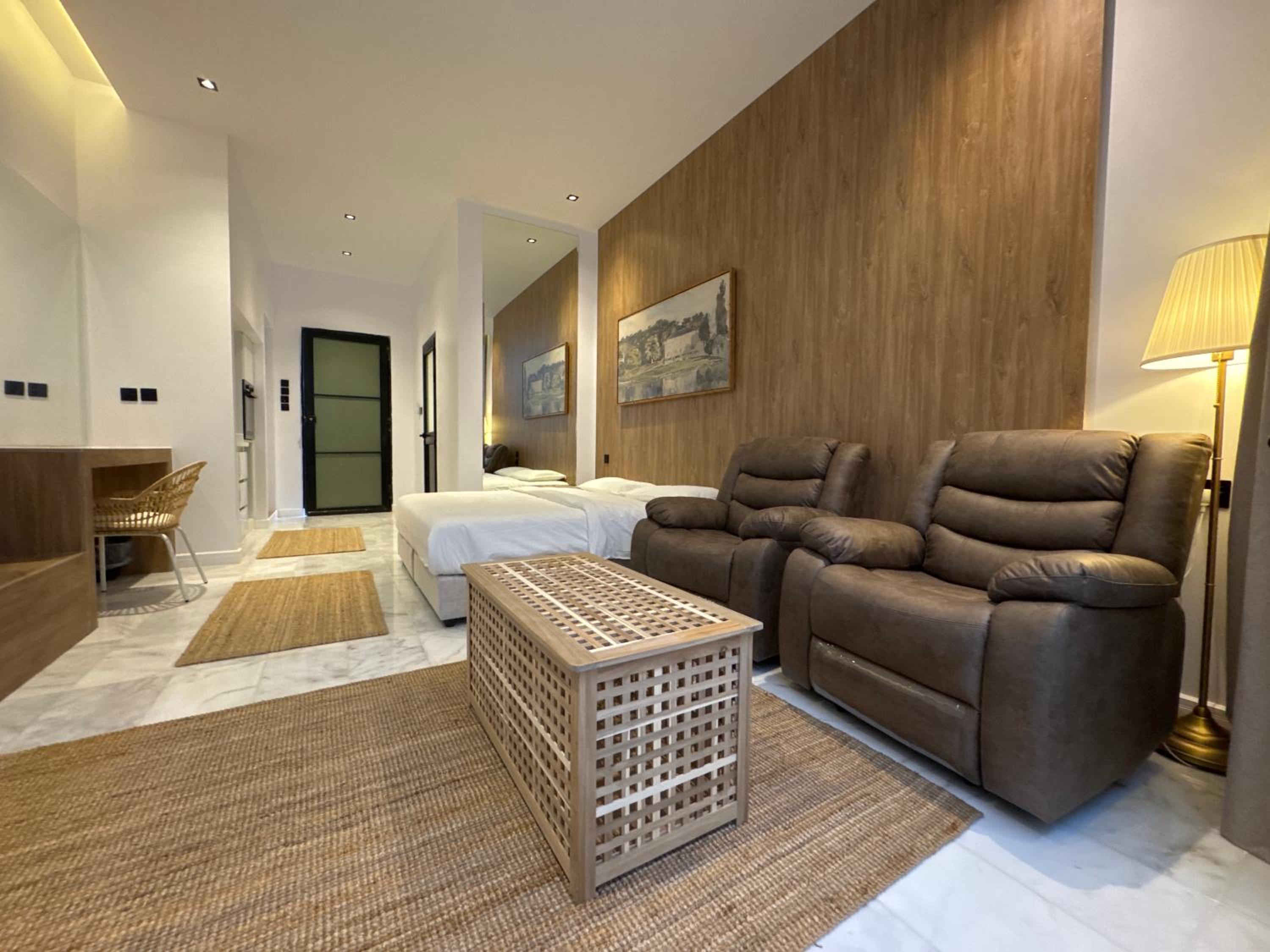 Deluxe King Room photo 3