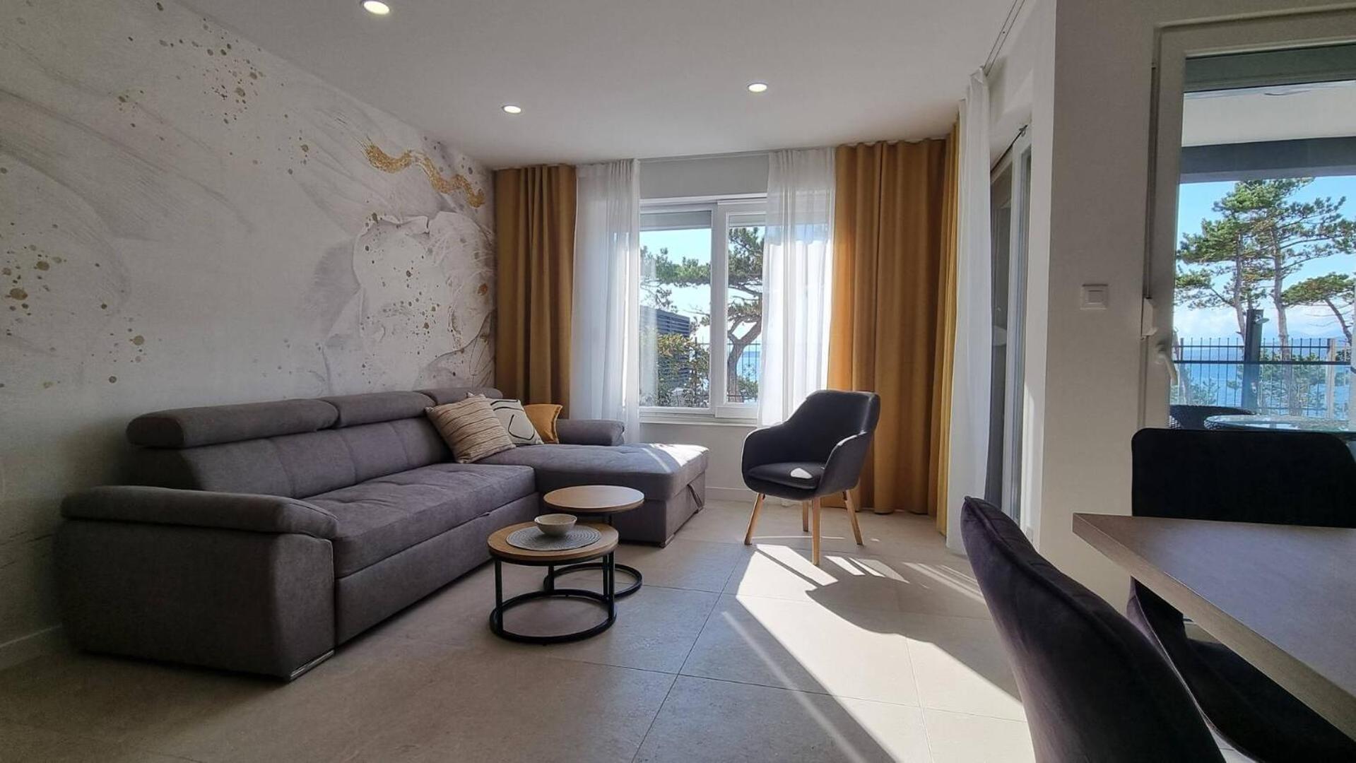 Apartment photo 1
