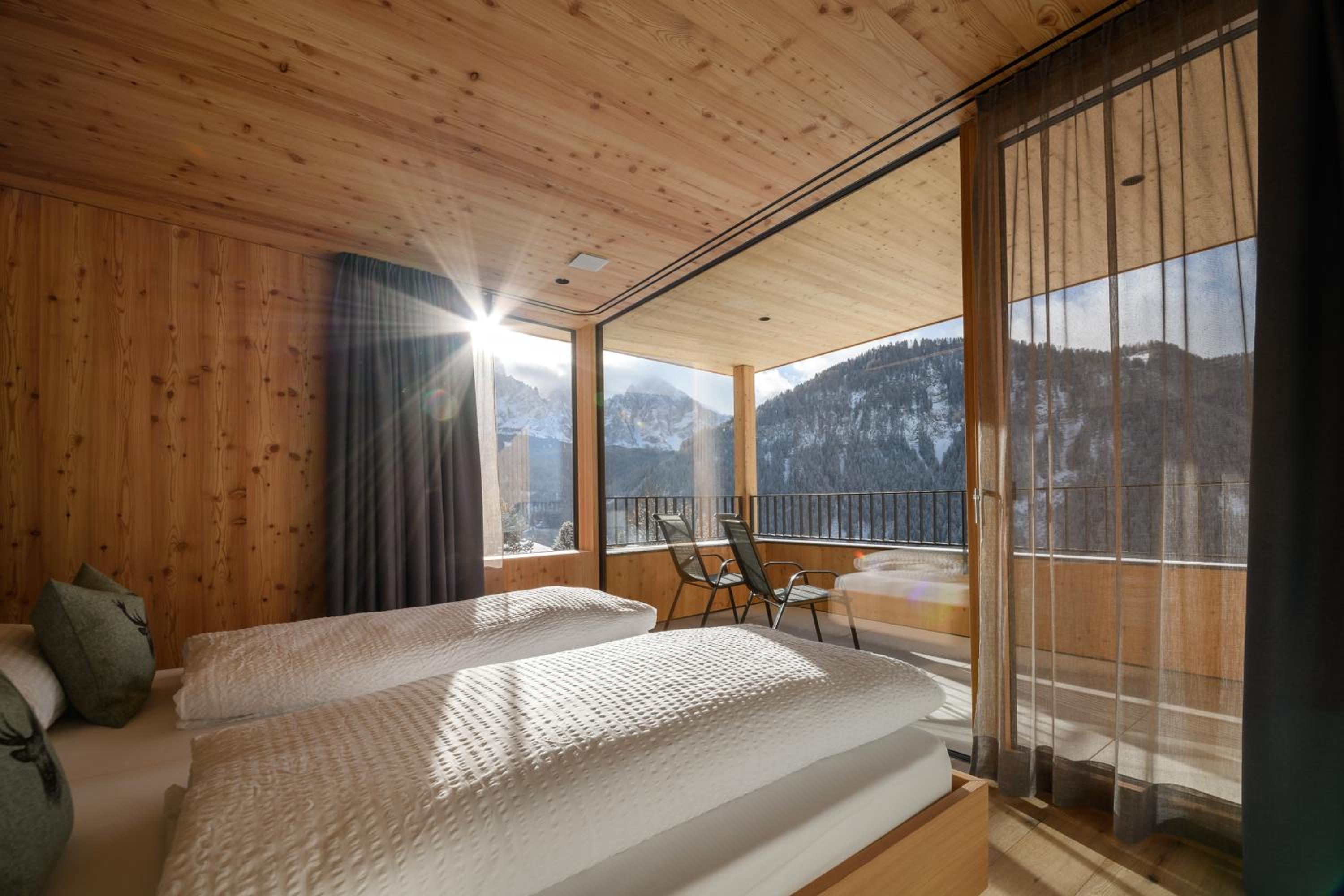 Studio with Mountain View