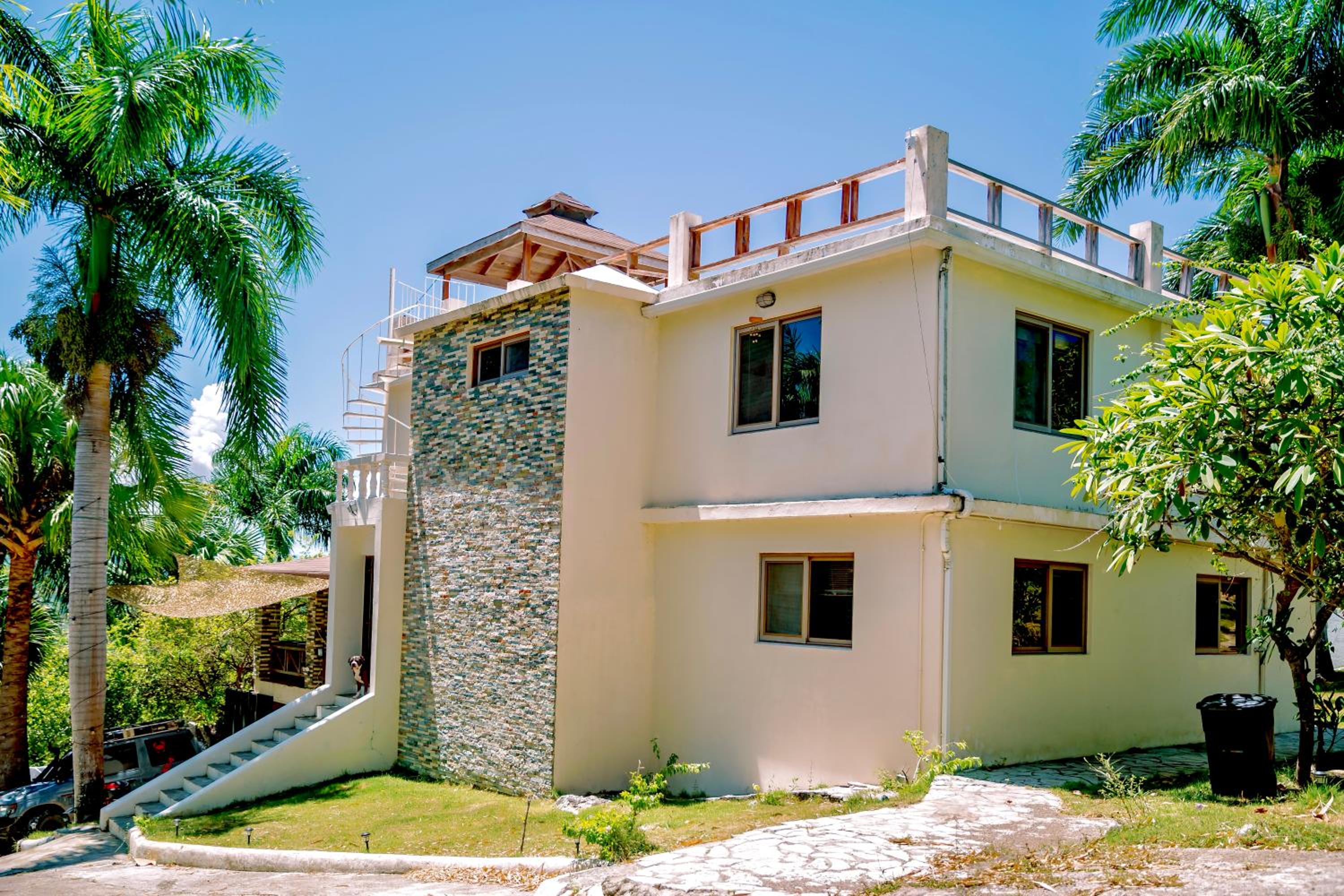 Deluxe Villa photo 2