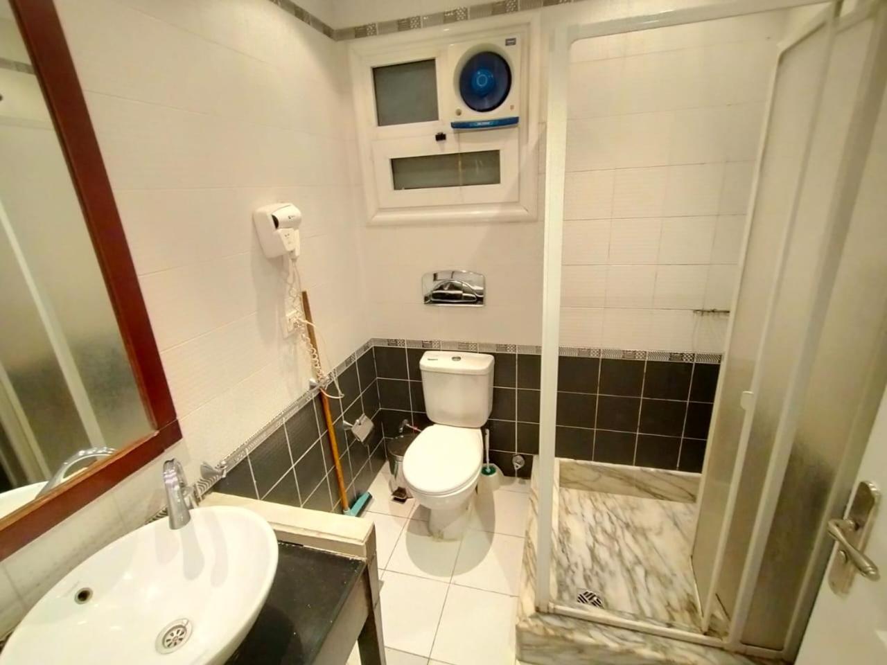Deluxe Family Room - Photo 94