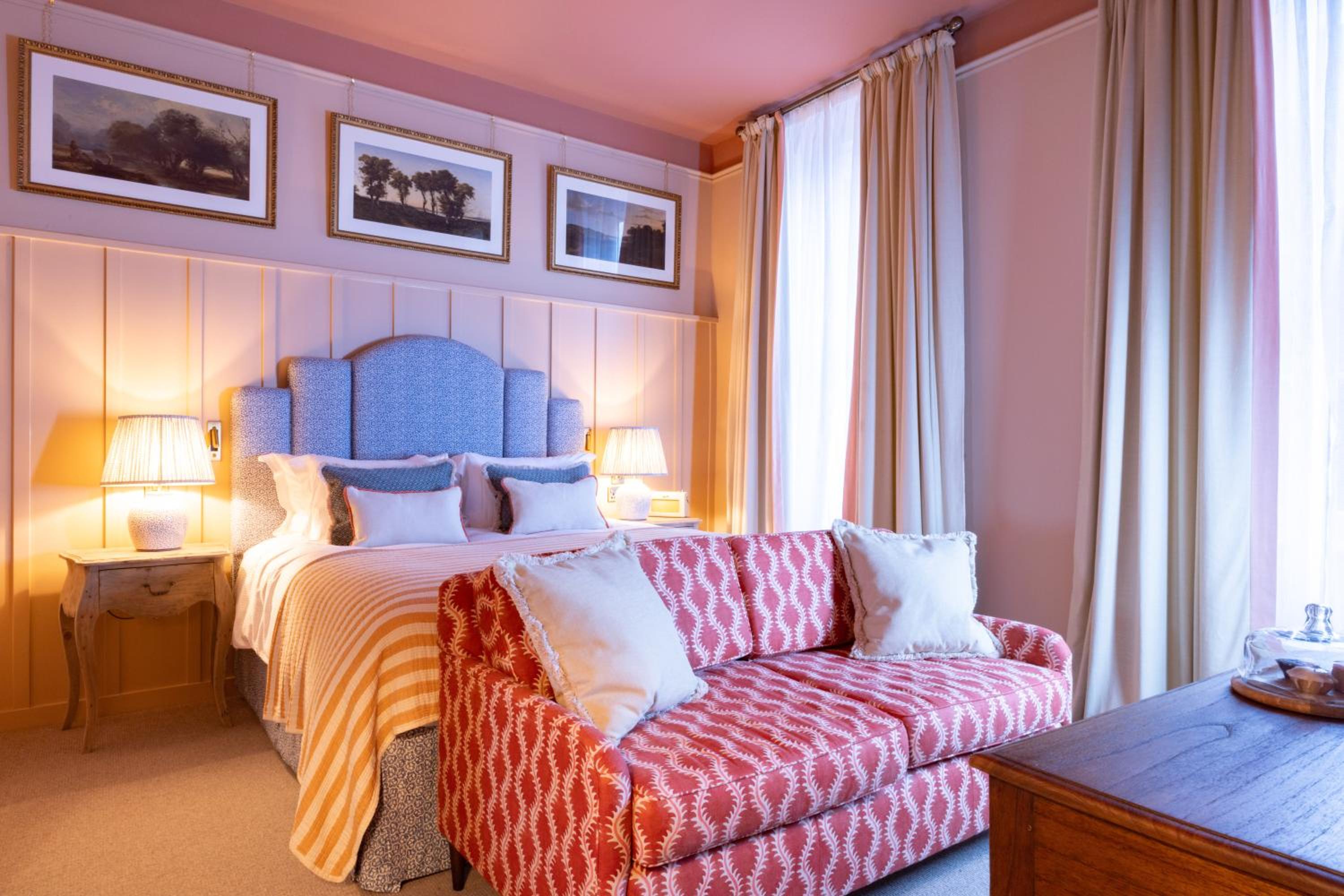 Fancy Room photo 3