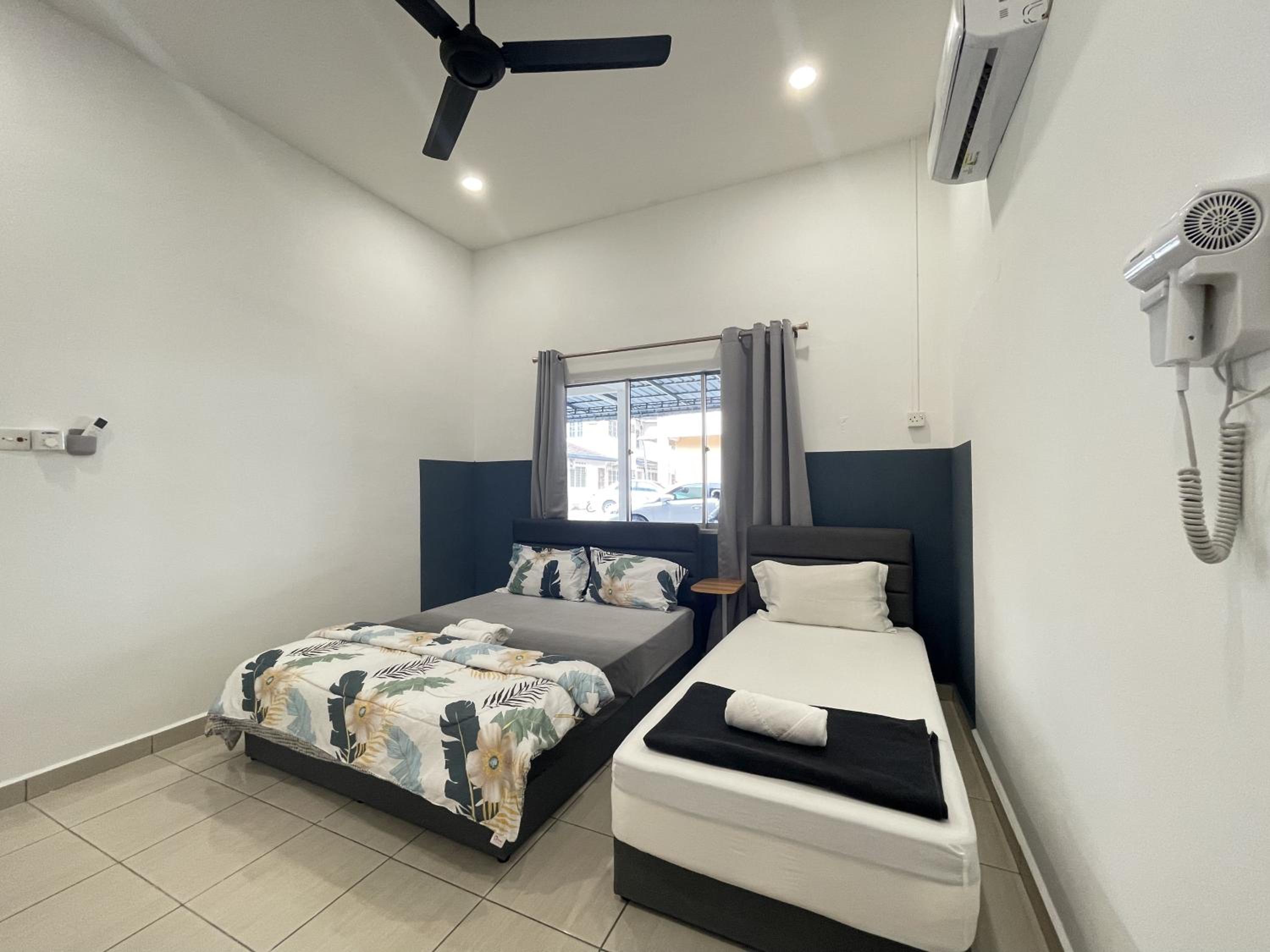 Triple Room with Bathroom photo 3