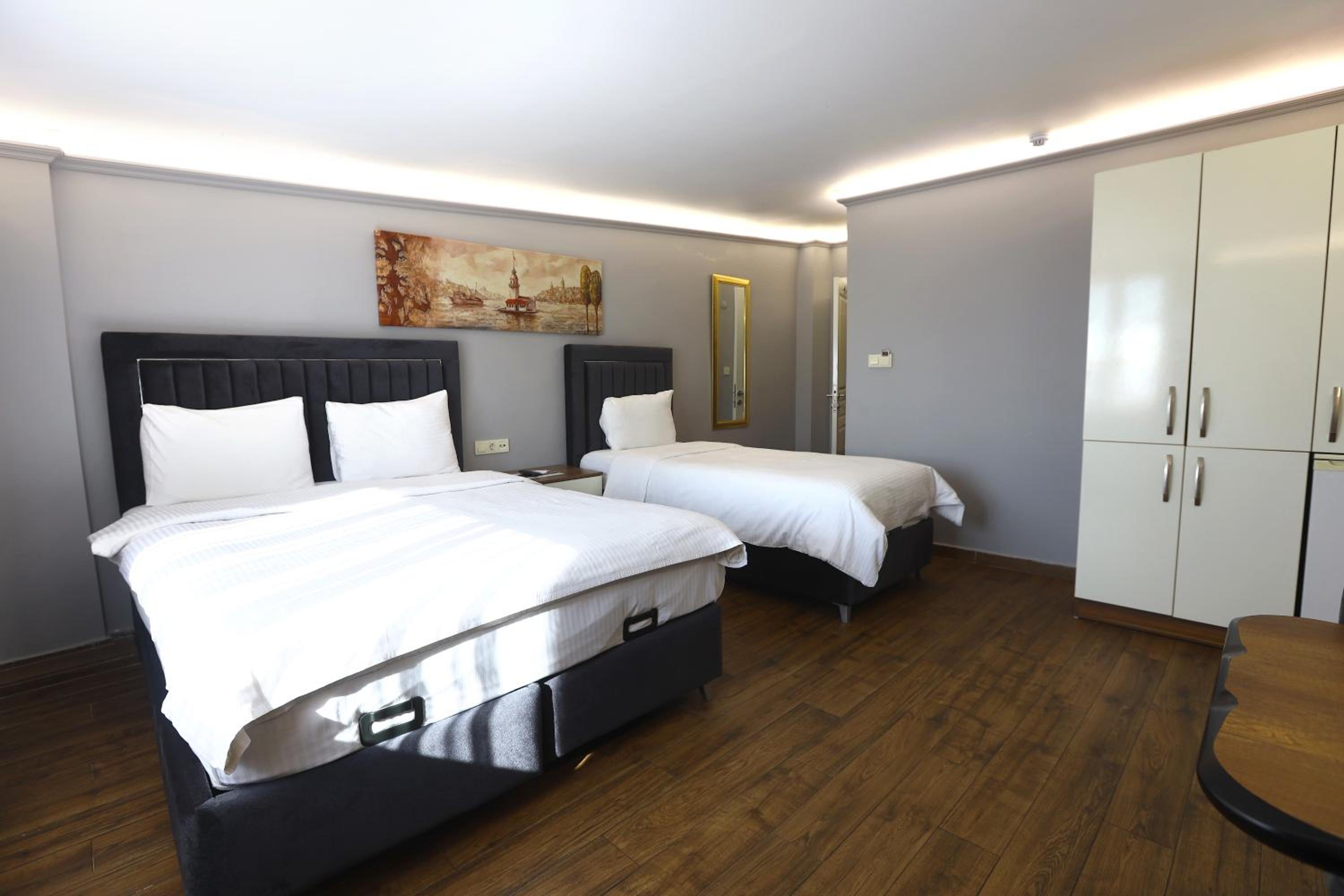 Luxury Triple Room photo 1