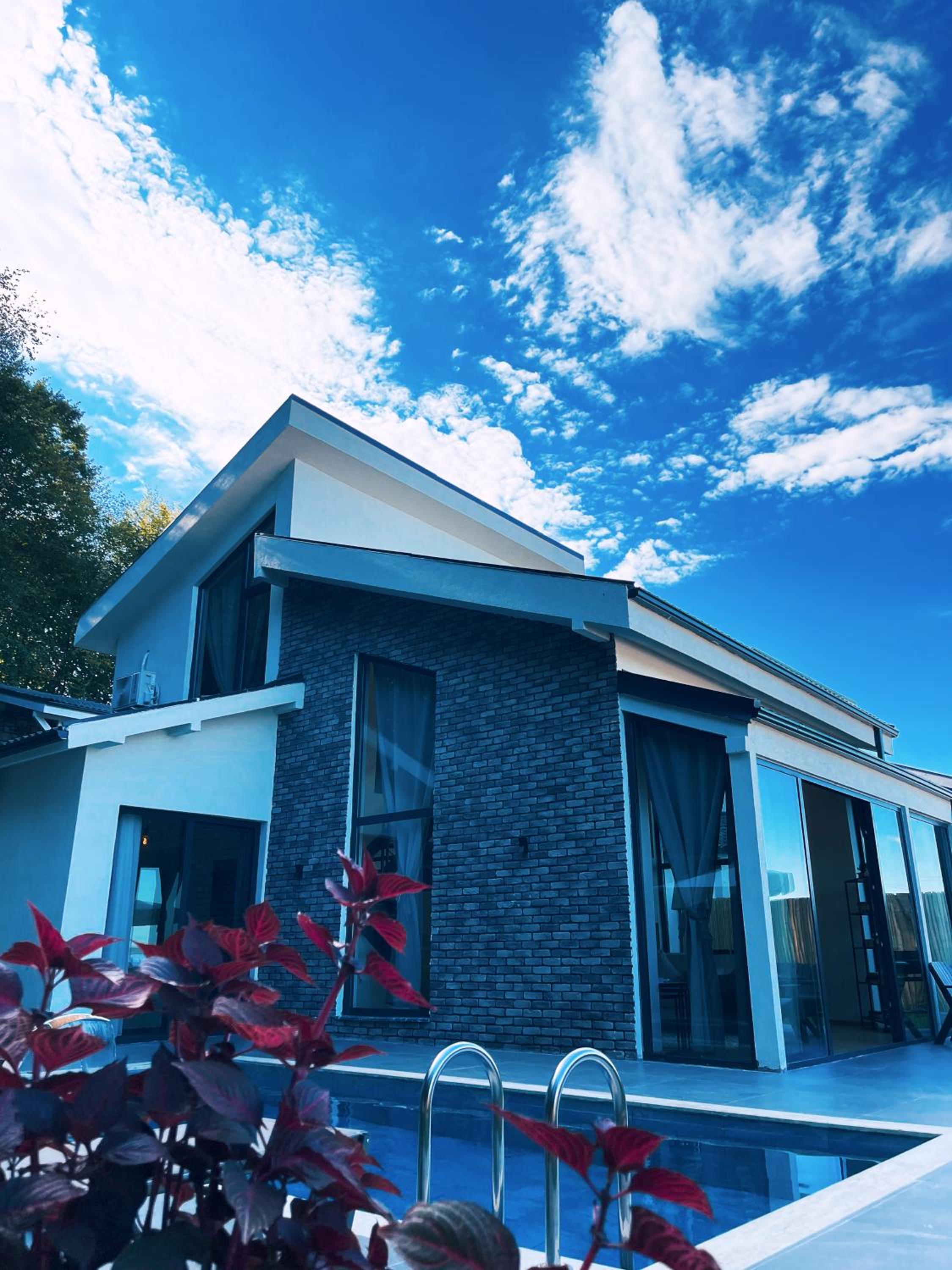 Villa - Photo 4