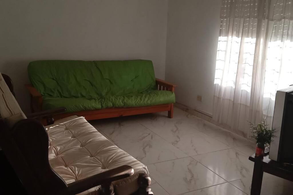 One-Bedroom House photo 1