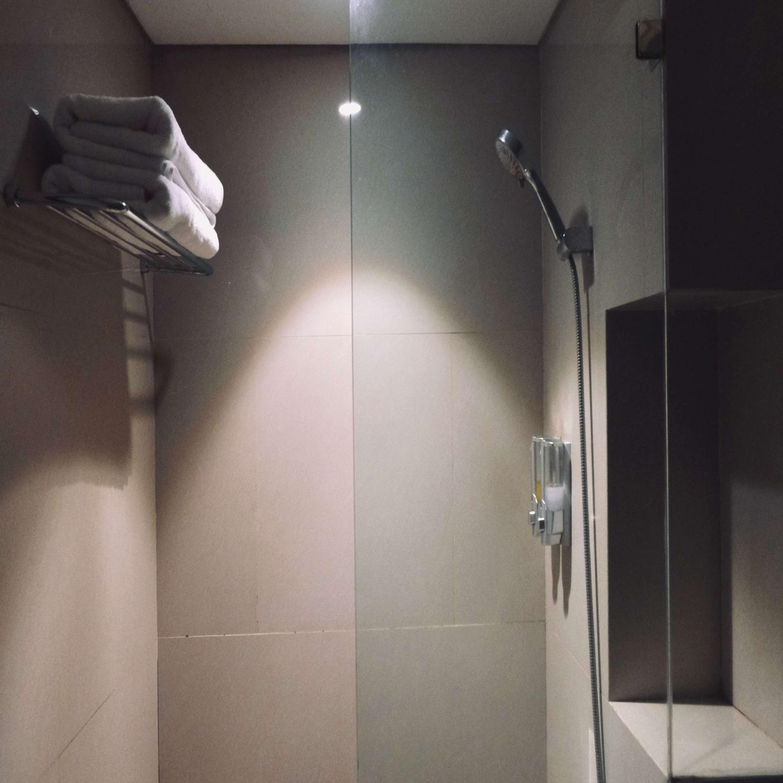 Deluxe Twin Room - Photo 9