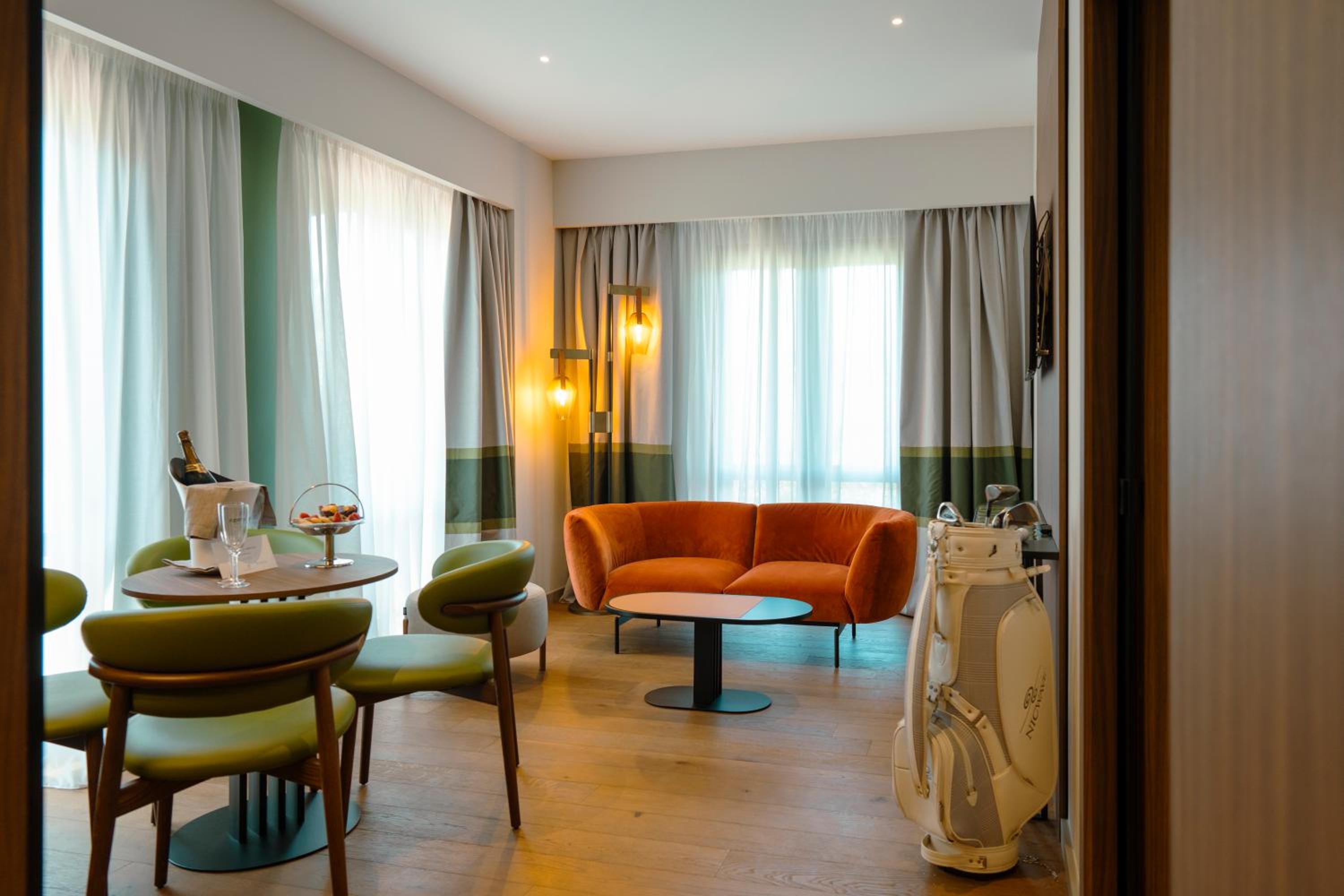 Suite With Mountain View