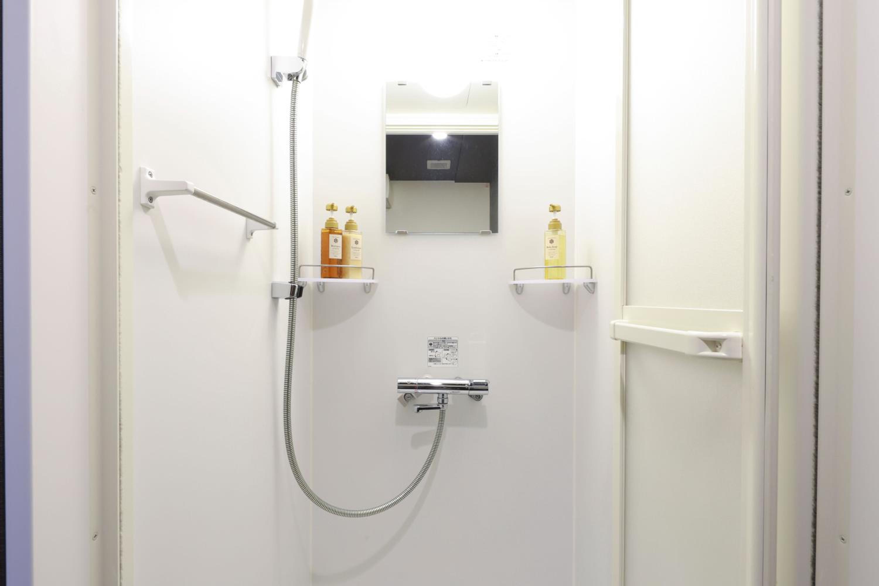 【Tokyo Residents Only - Check in after 2PM】Double Room with Small Double Bed - Non-Smoking