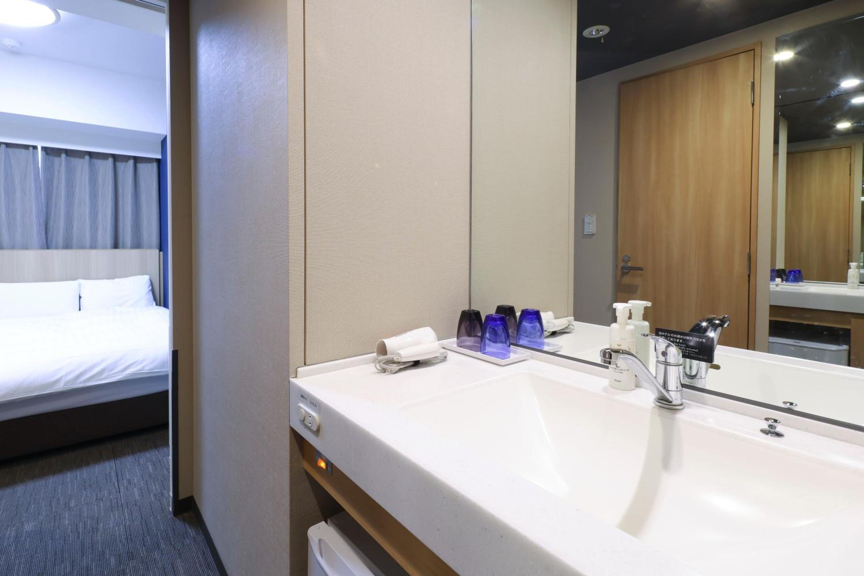 <Special Offer> Double Room with Small Double Bed - Non-Smoking photo 3