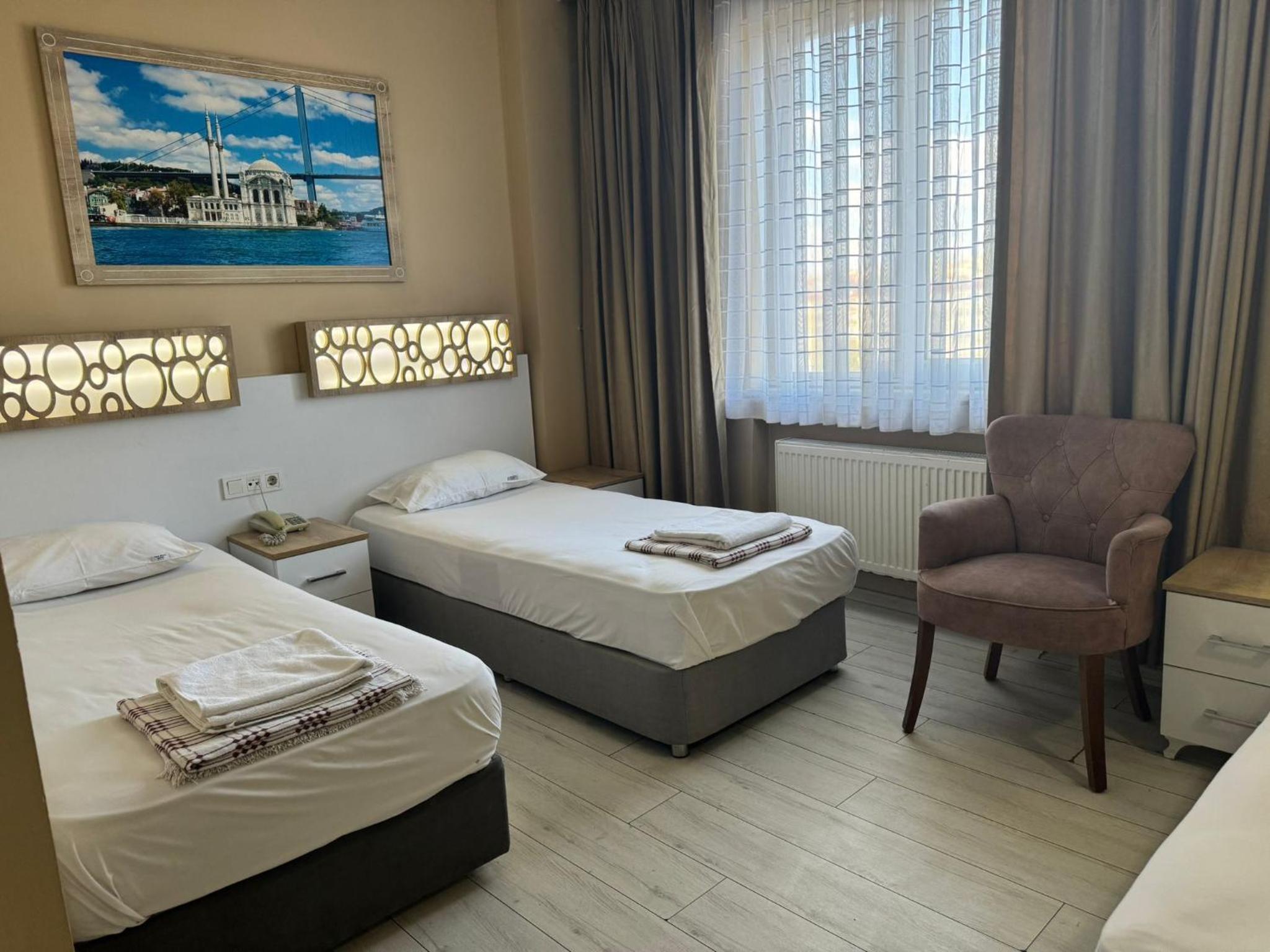 Triple Room with City View photo 3