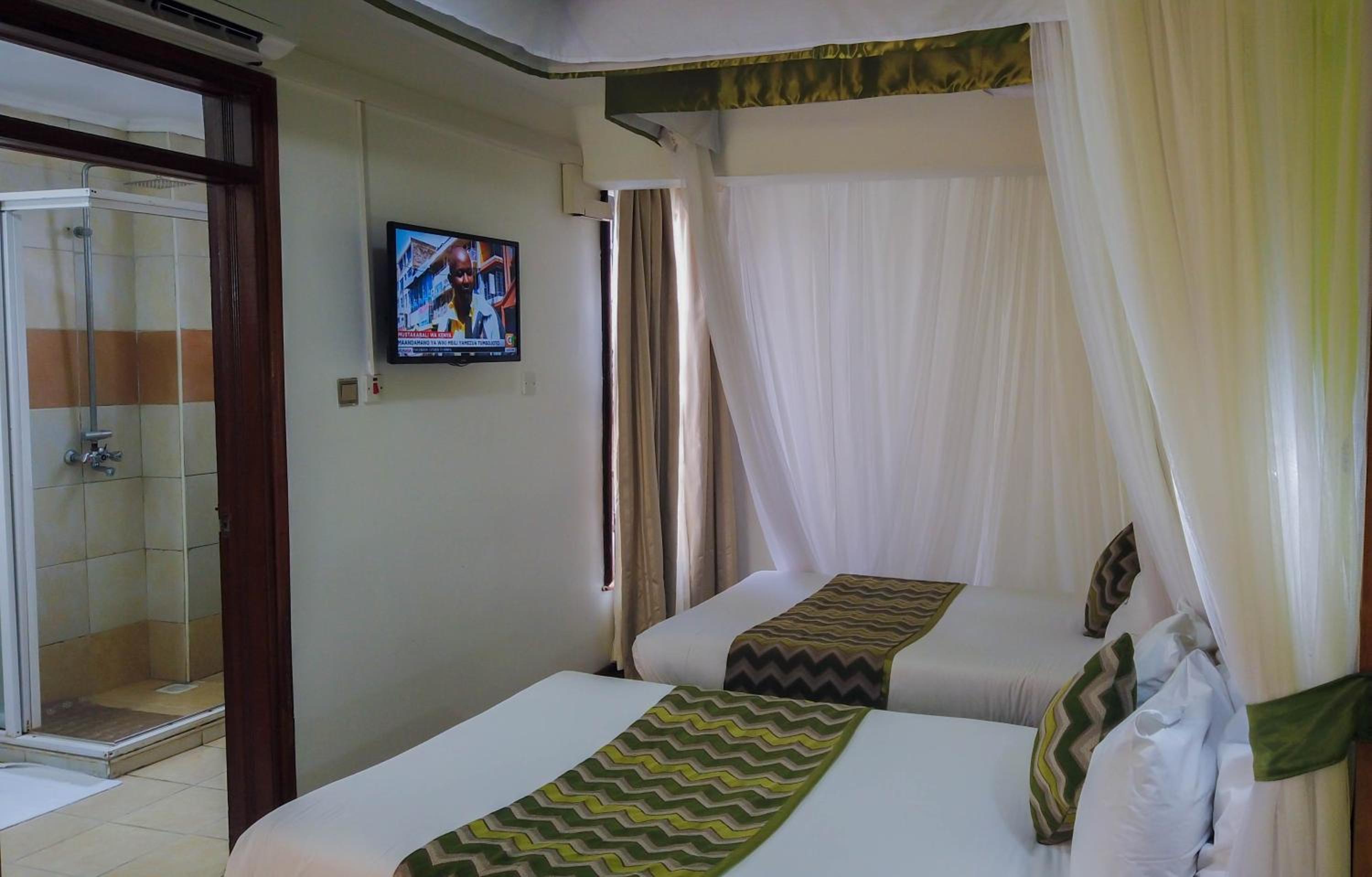 Deluxe Twin Room photo 2
