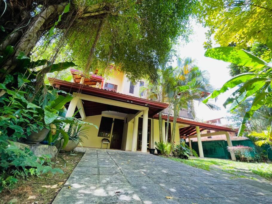 Three-Bedroom House photo 1